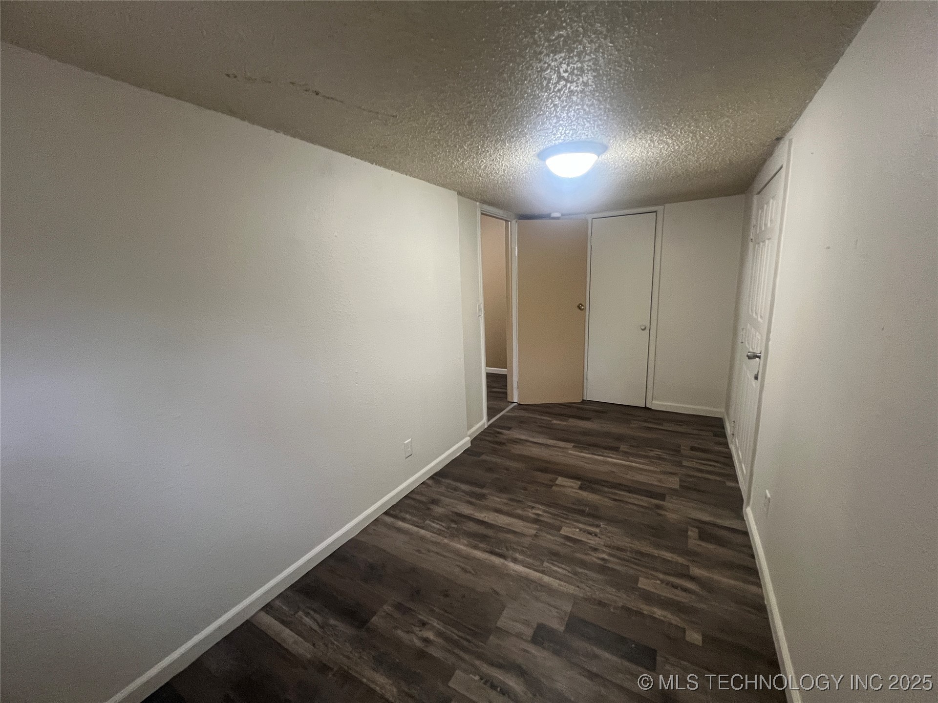 1108 N Jones Avenue Property Photo 38