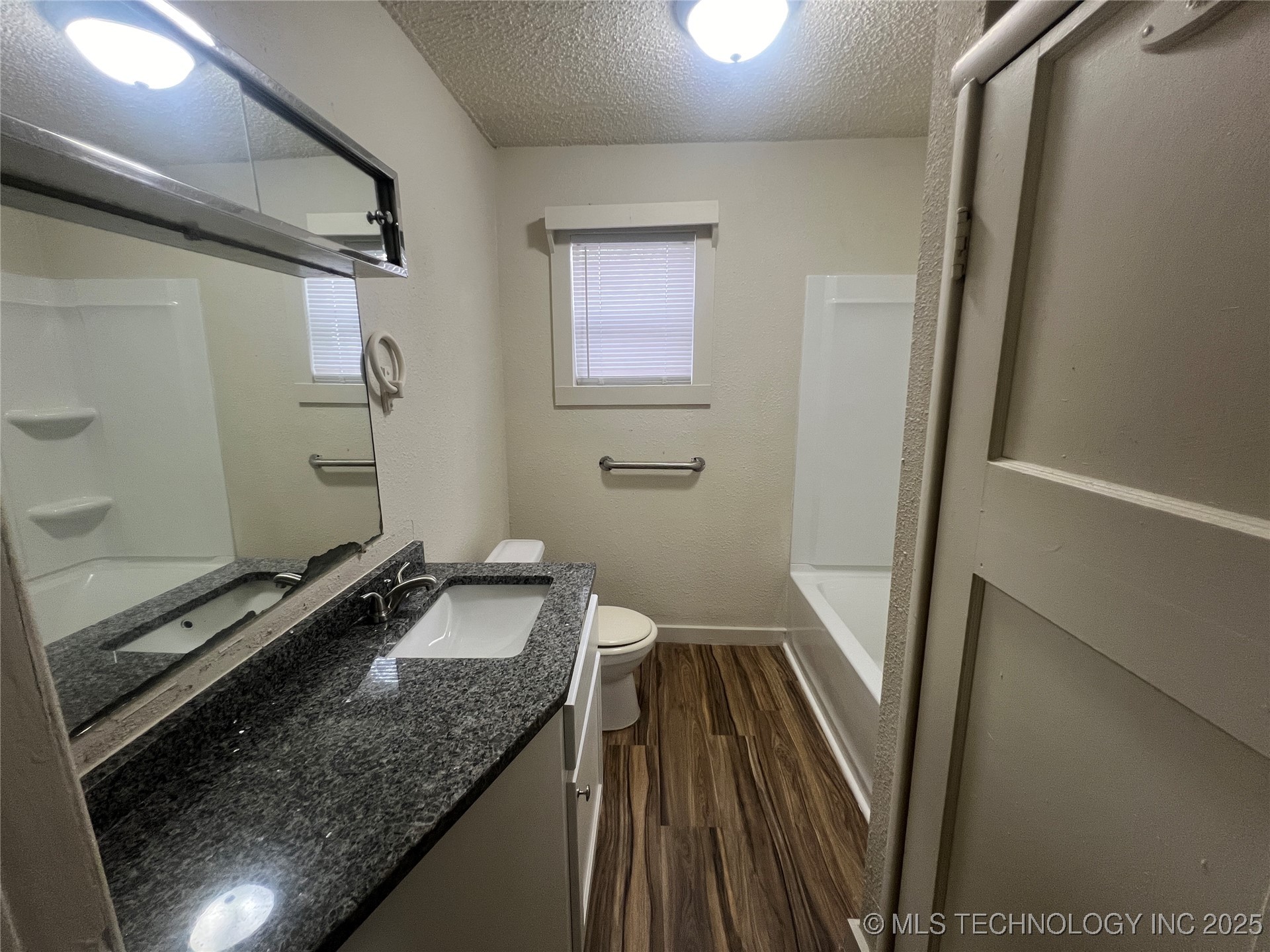 1108 N Jones Avenue Property Photo 46