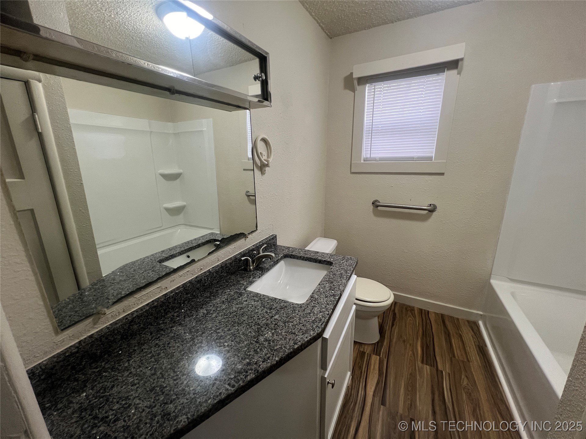 1108 N Jones Avenue Property Photo 47