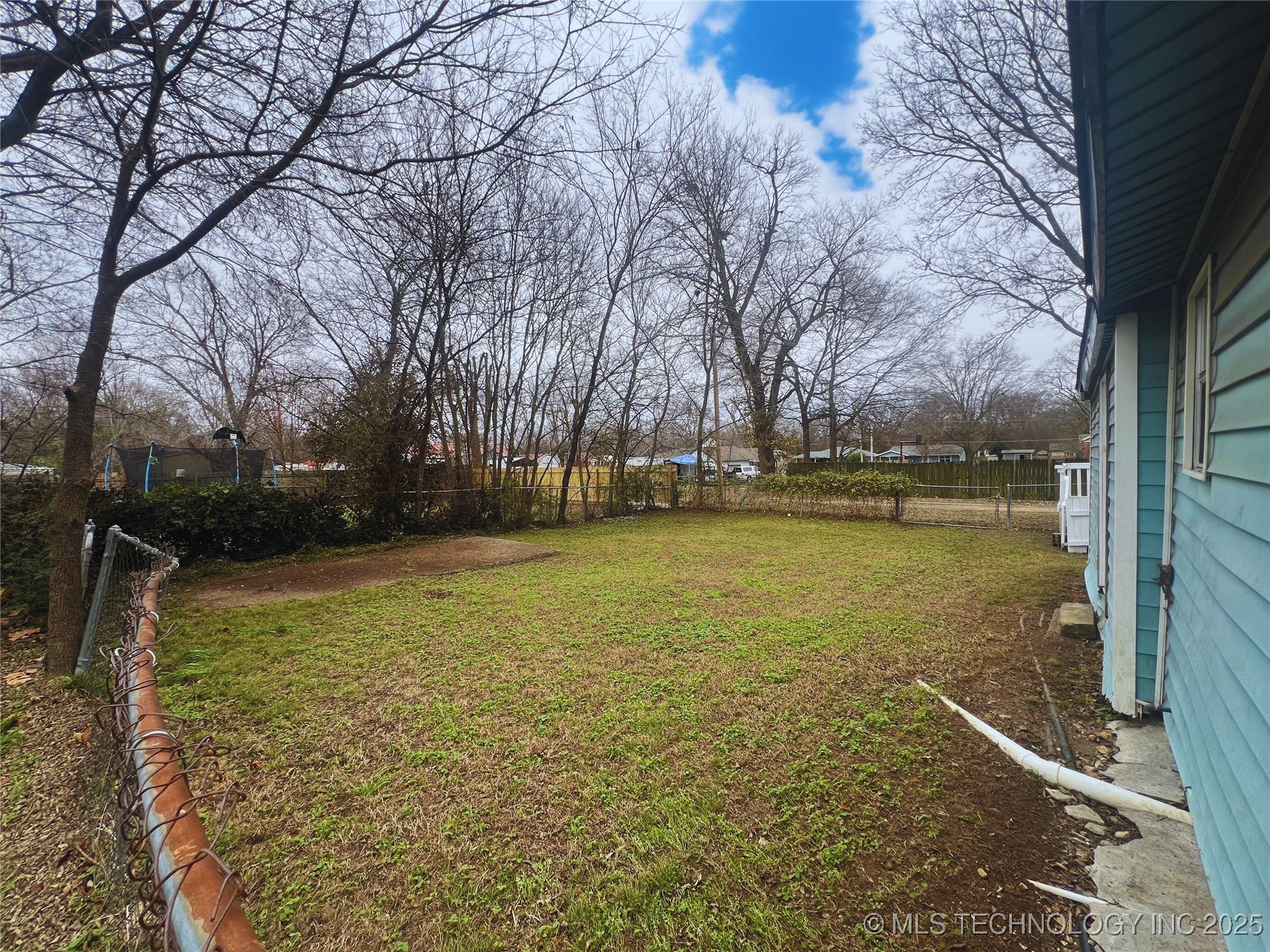 1108 N Jones Avenue Property Photo 54