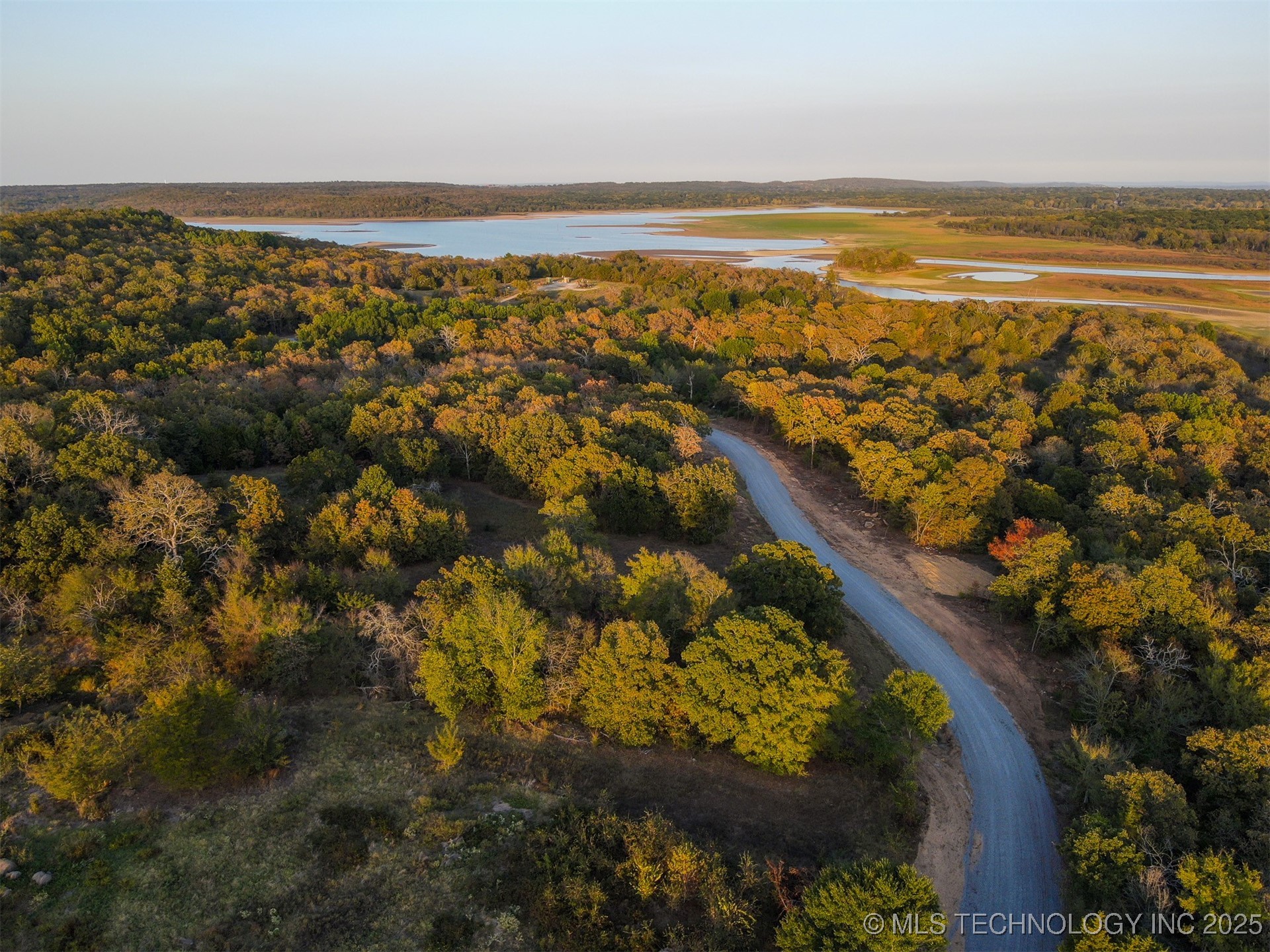 29 E 1220 Road Property Photo 7