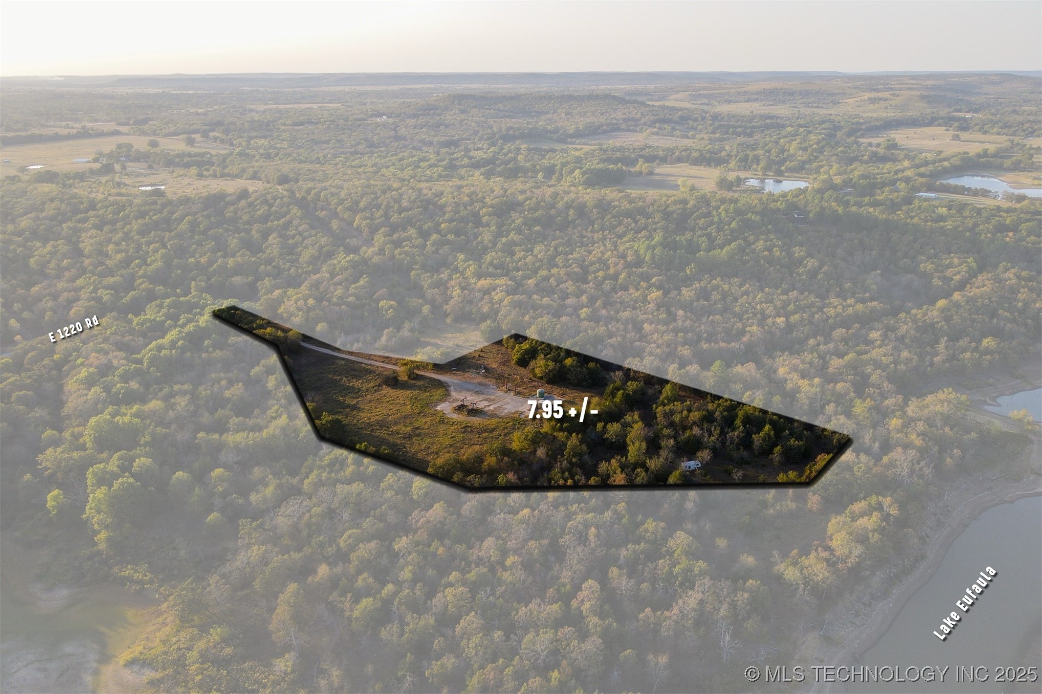 33 E 1220 Road Property Photo 1