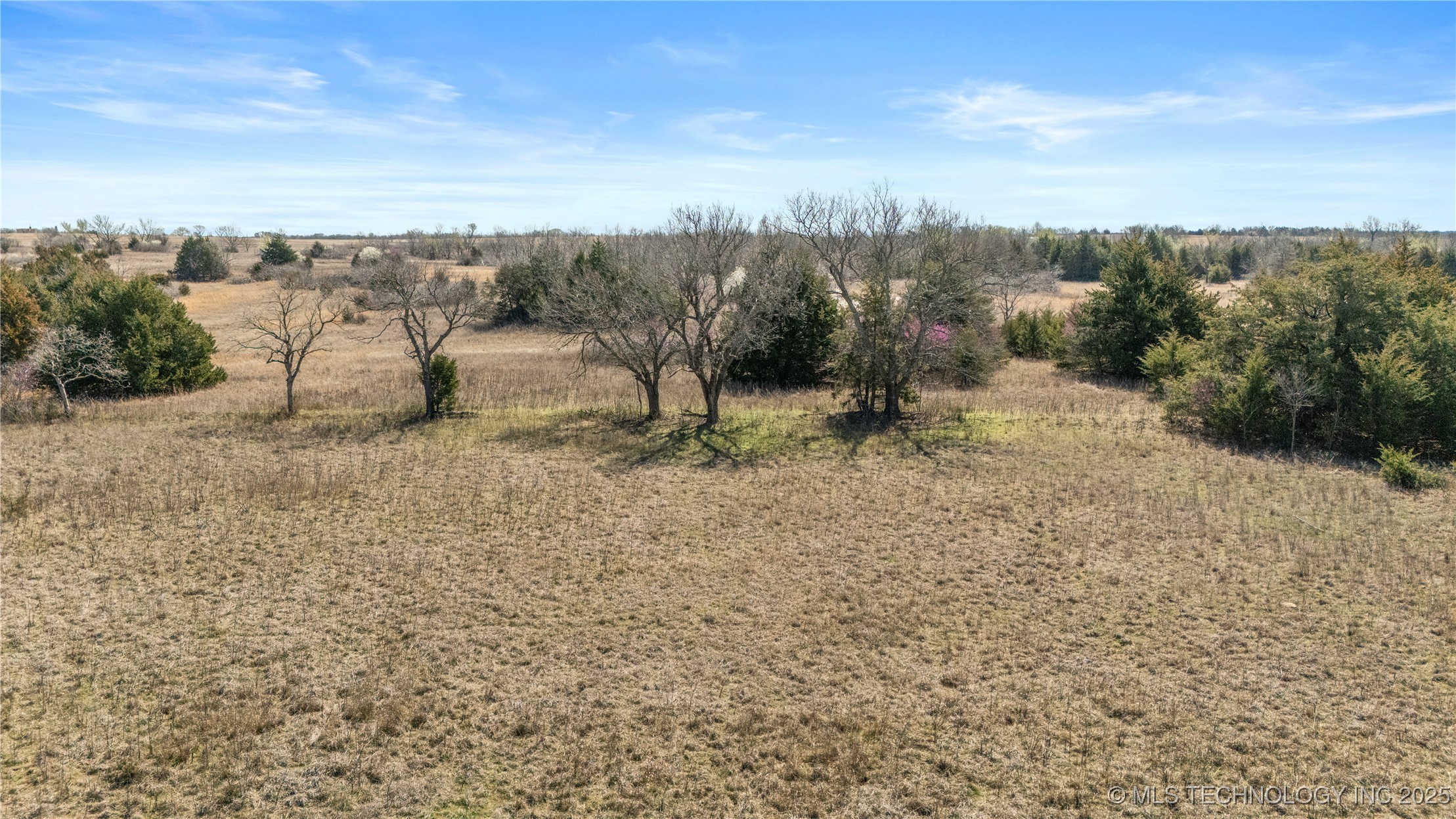 001 E 800 Road Property Photo 10