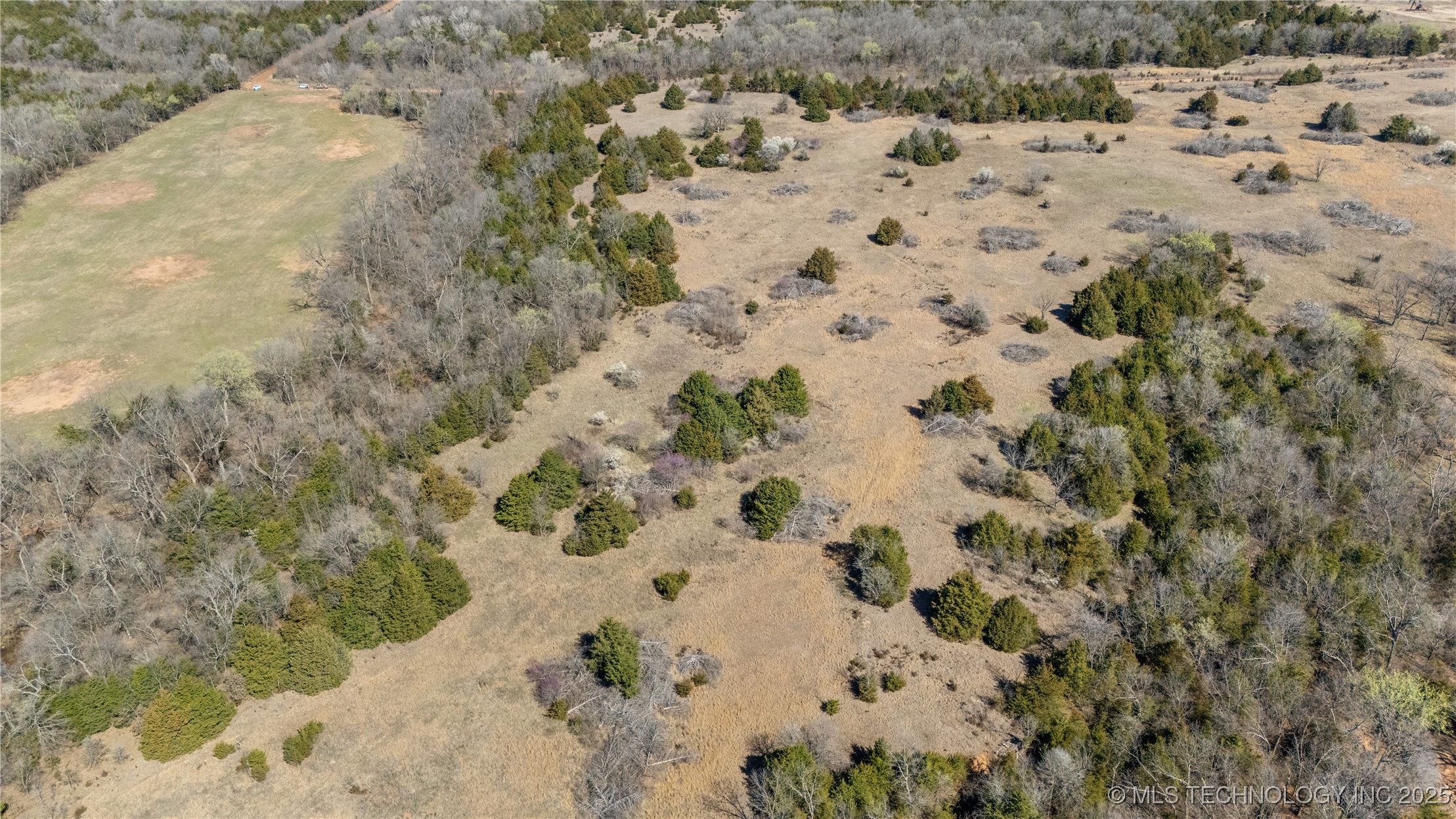 001 E 800 Road Property Photo 11