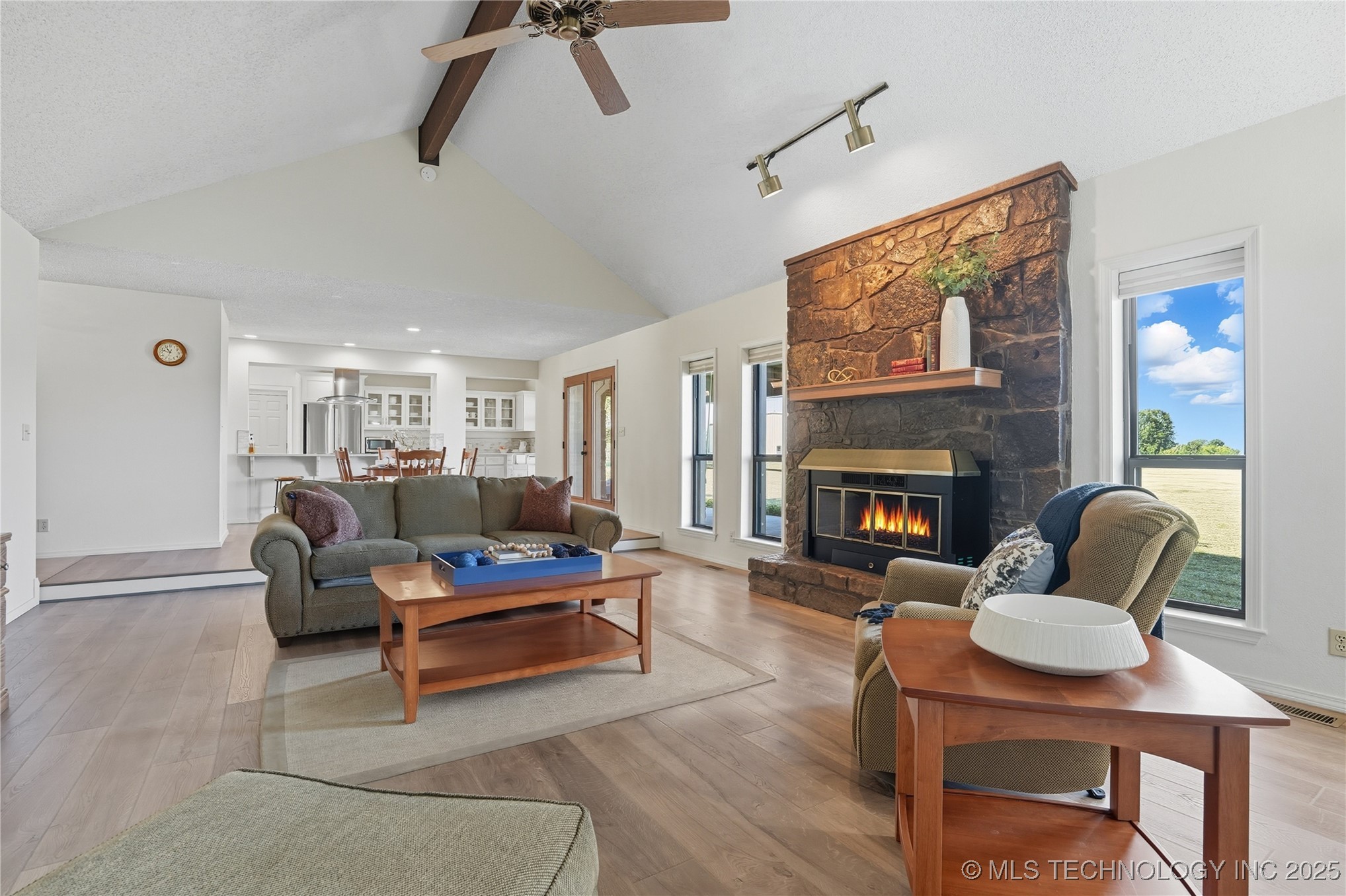 13542 N 155th East Avenue Property Photo 17