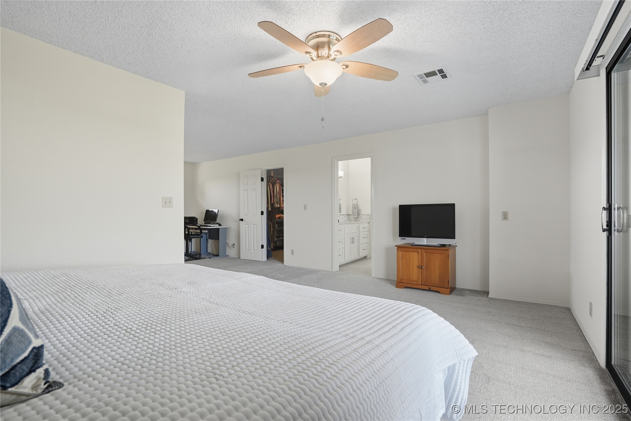 13542 N 155th East Avenue Property Photo 21