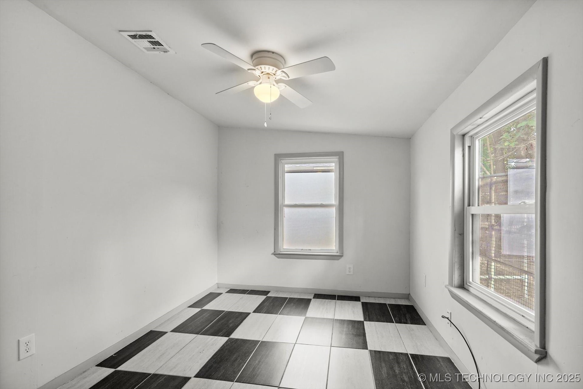 3310 E Admiral Court Property Photo 14