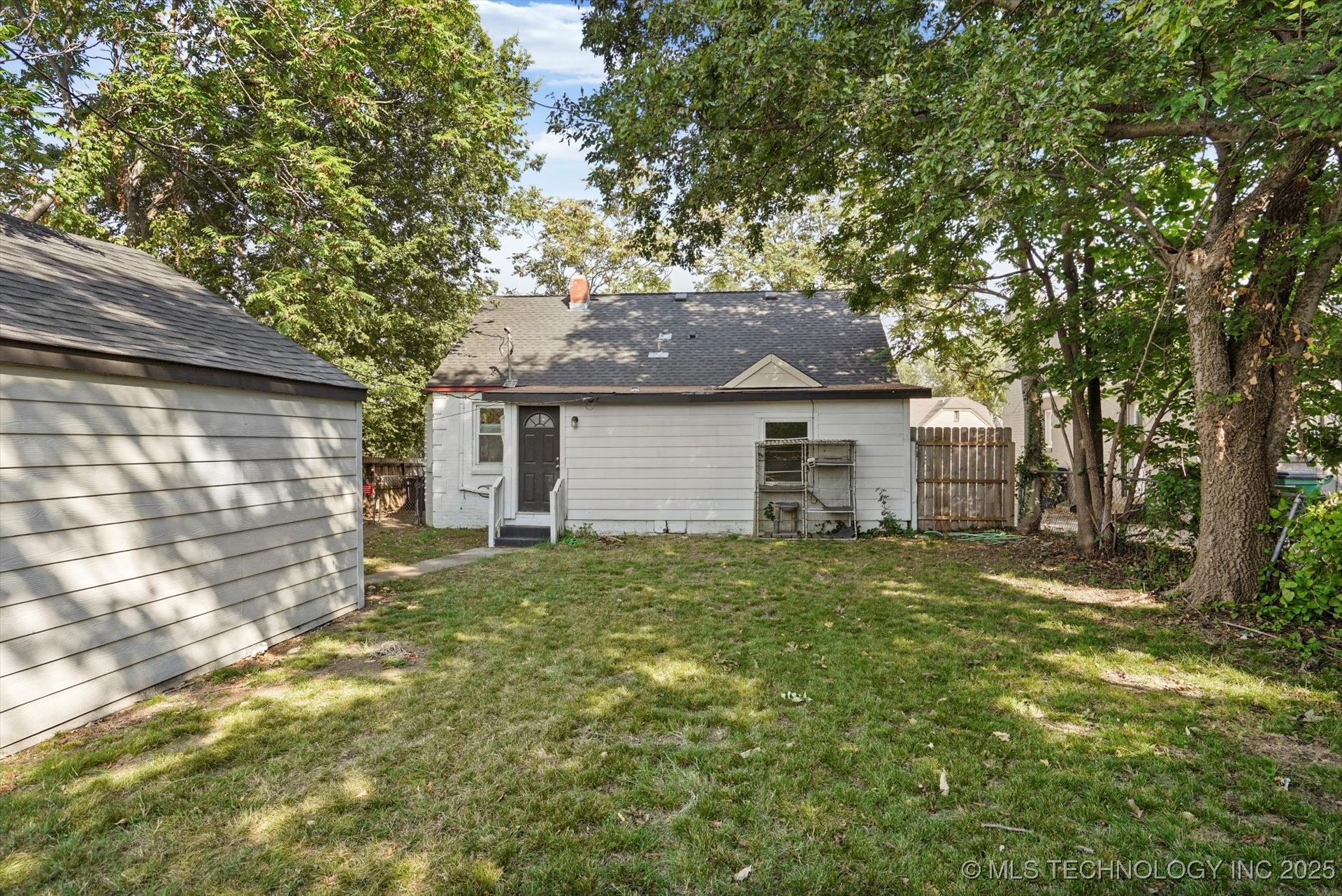 3310 E Admiral Court Property Photo 17