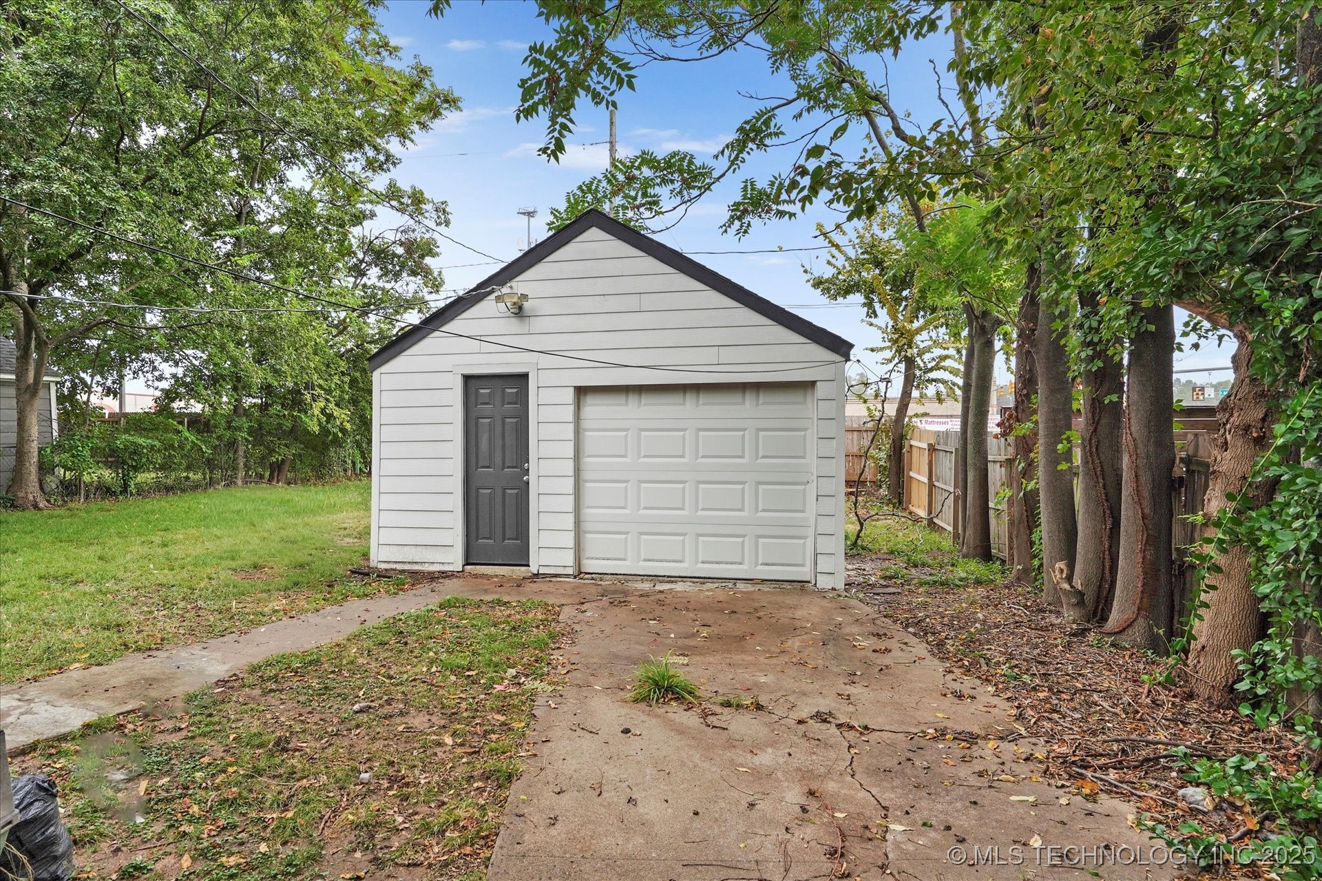 3310 E Admiral Court Property Photo 18