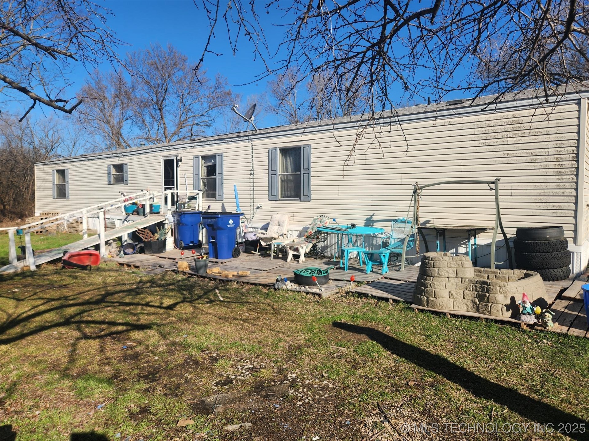 412 E Golden Avenue Property Photo 1