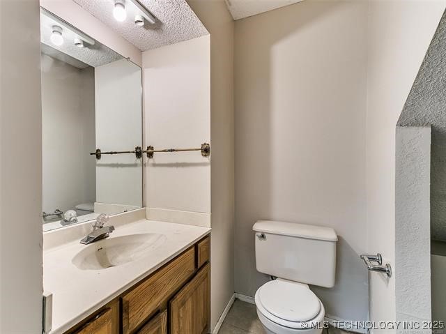 12923 E 28th Place Property Photo 19