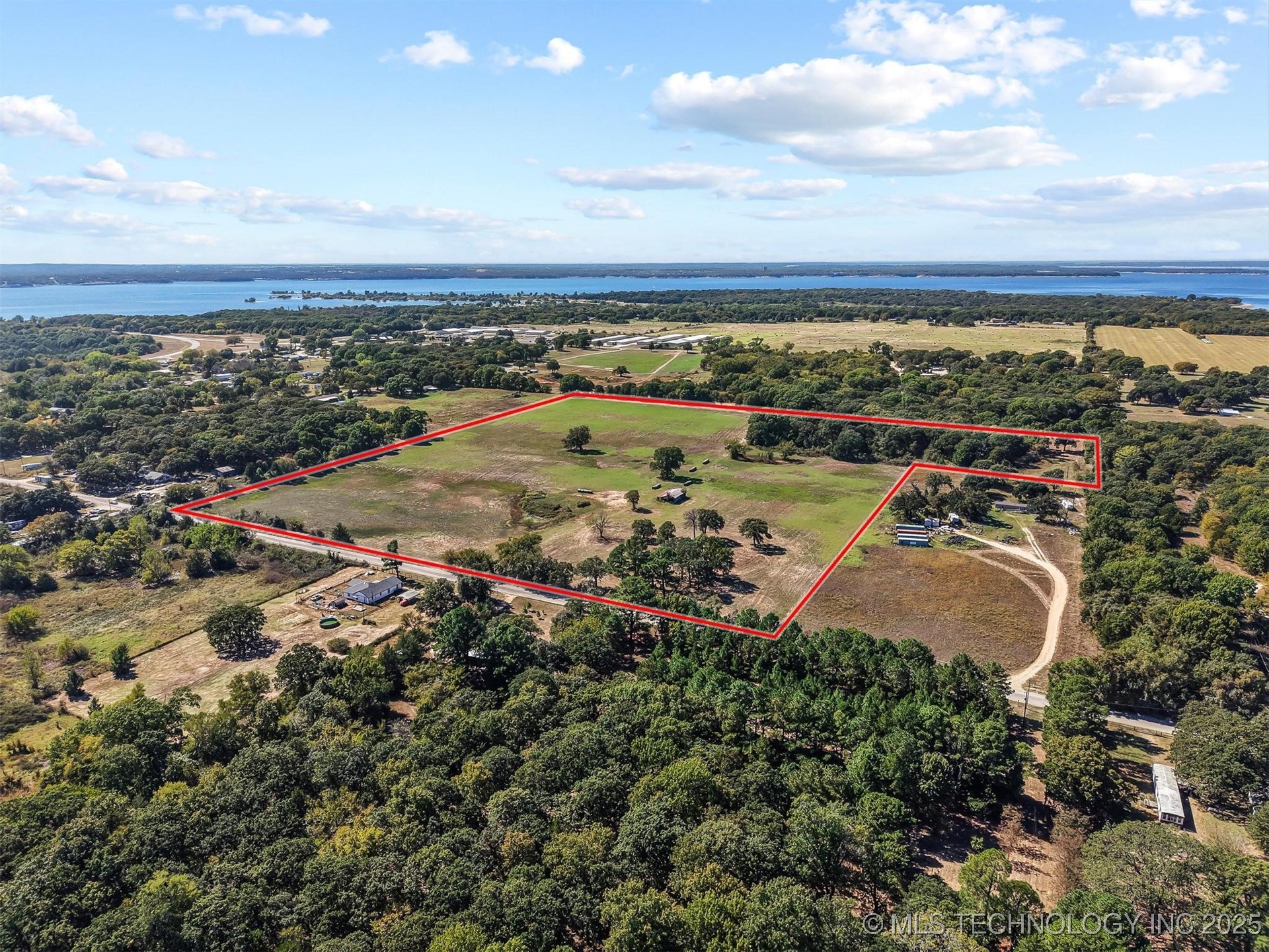 00 N 4th Avenue Property Photo 1