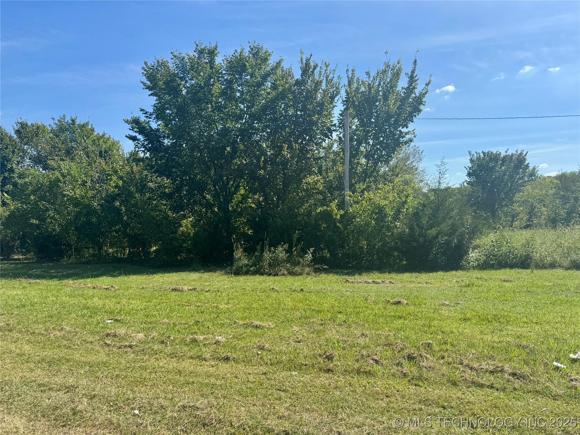 1931 Highway 70 E Property Photo 3