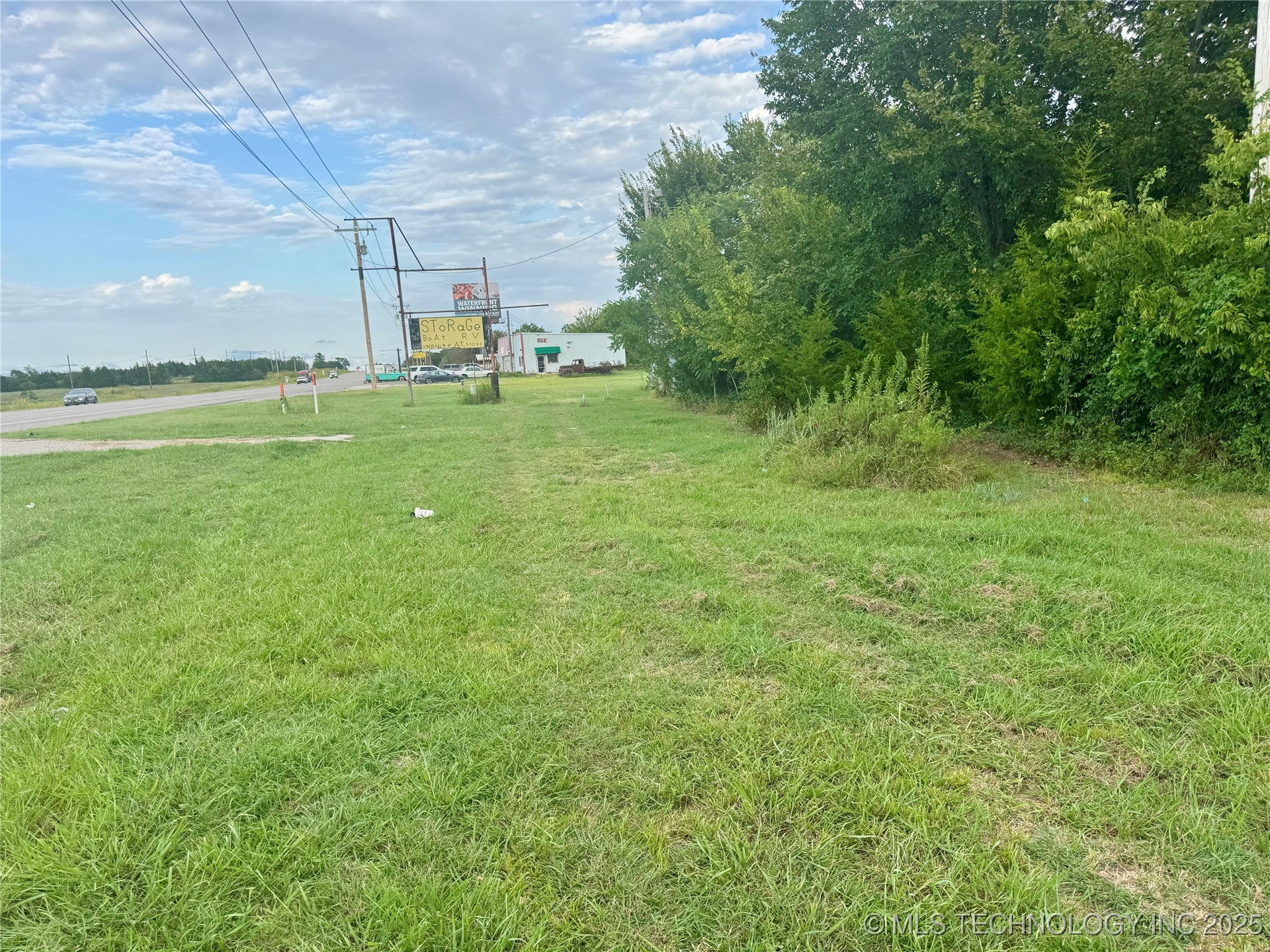 1931 Highway 70 E Property Photo 5