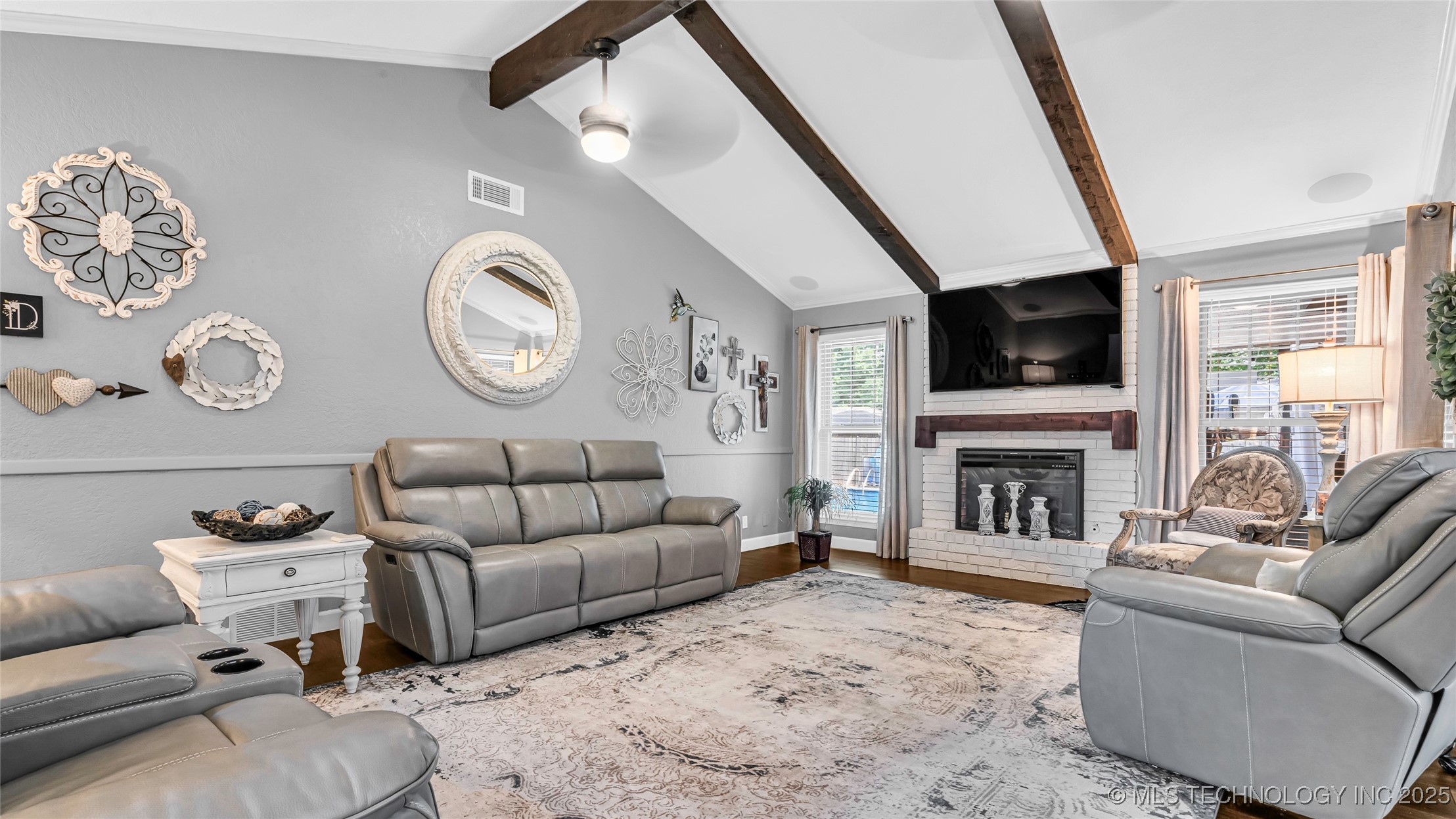 1602 Rosedale Property Photo 5