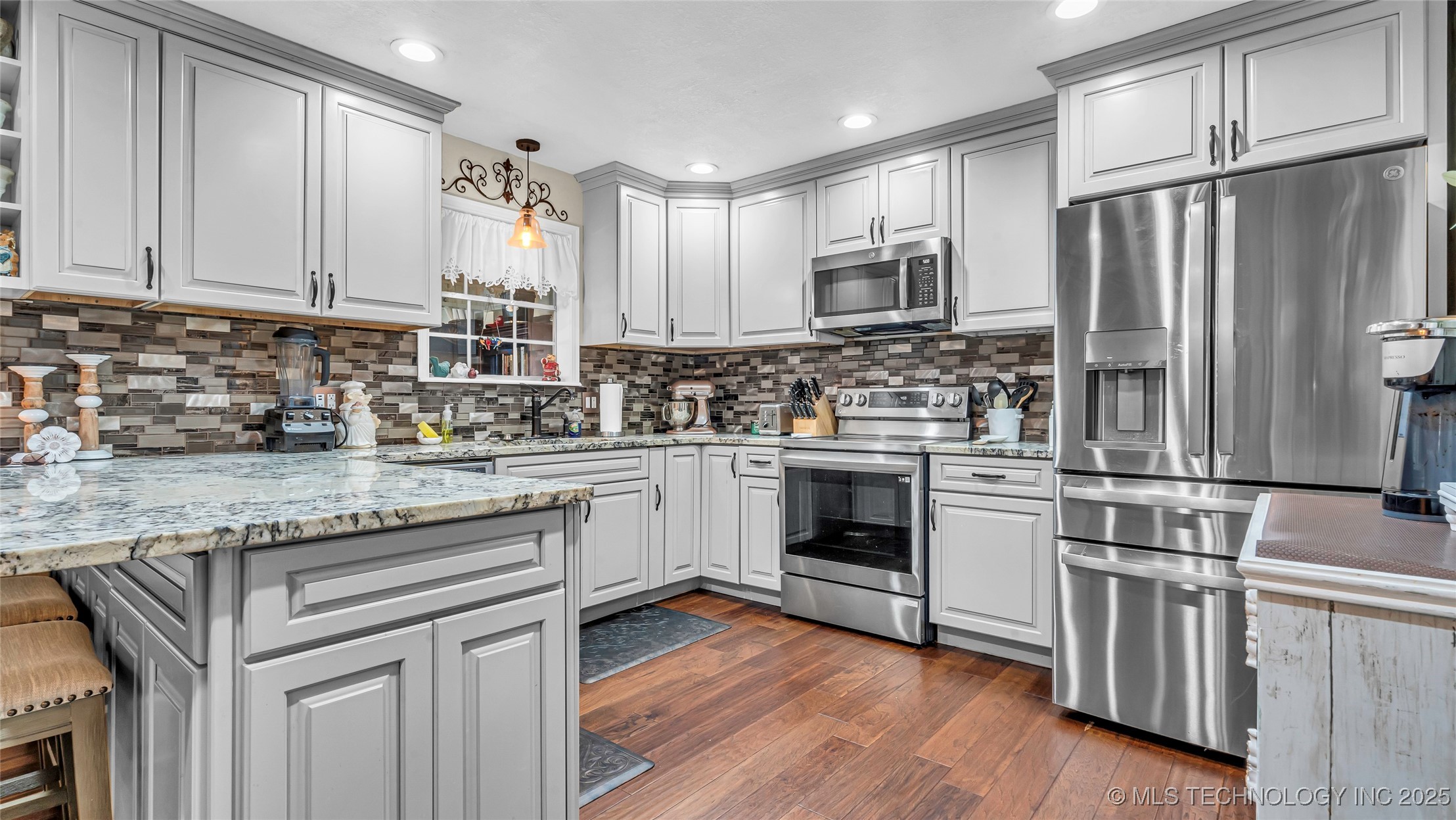 1602 Rosedale Property Photo 11