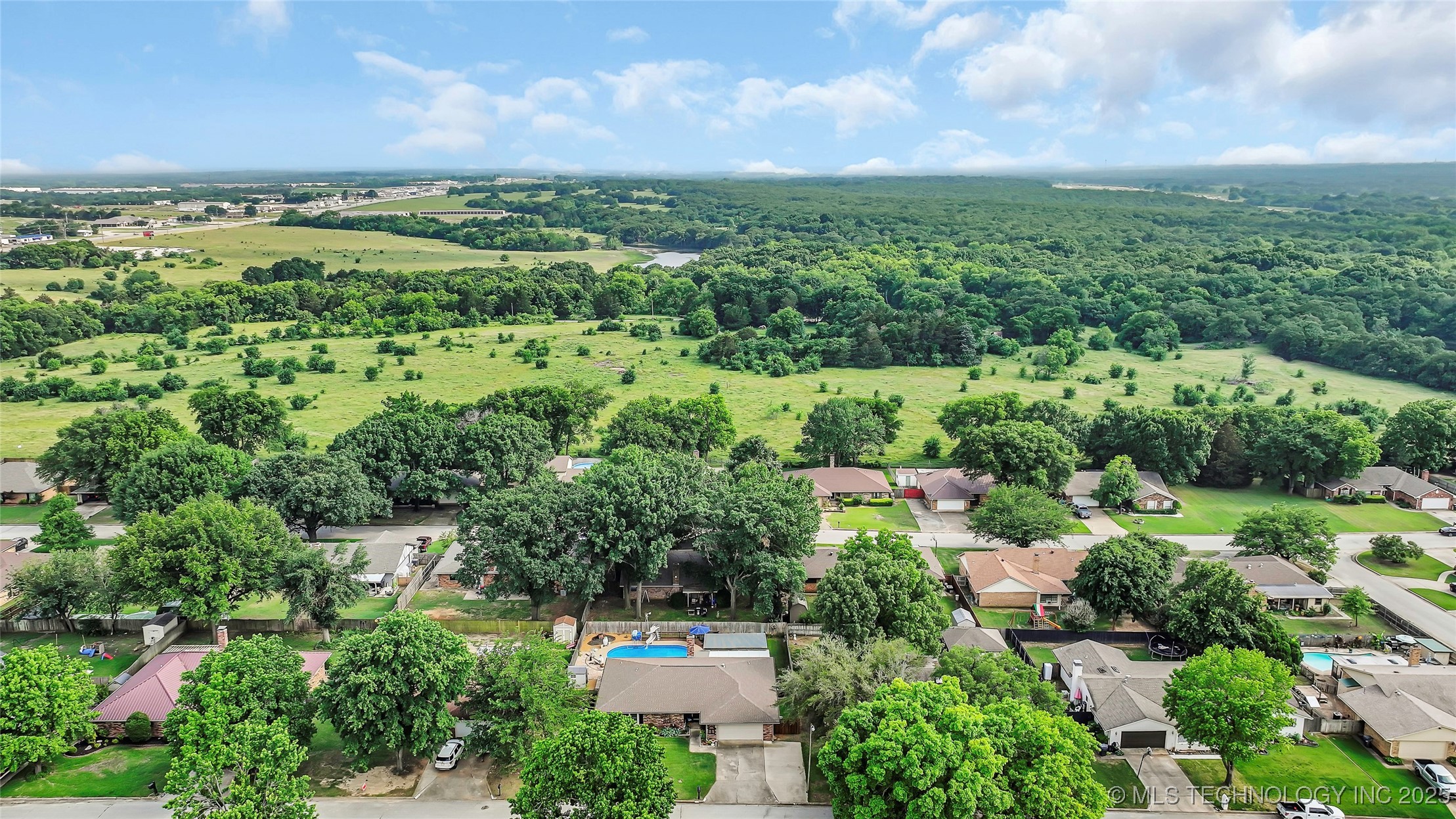 1602 Rosedale Property Photo 39