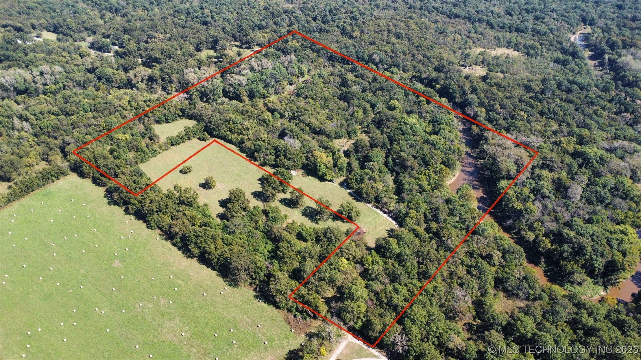 9839 N Peoria Avenue Property Photo 2