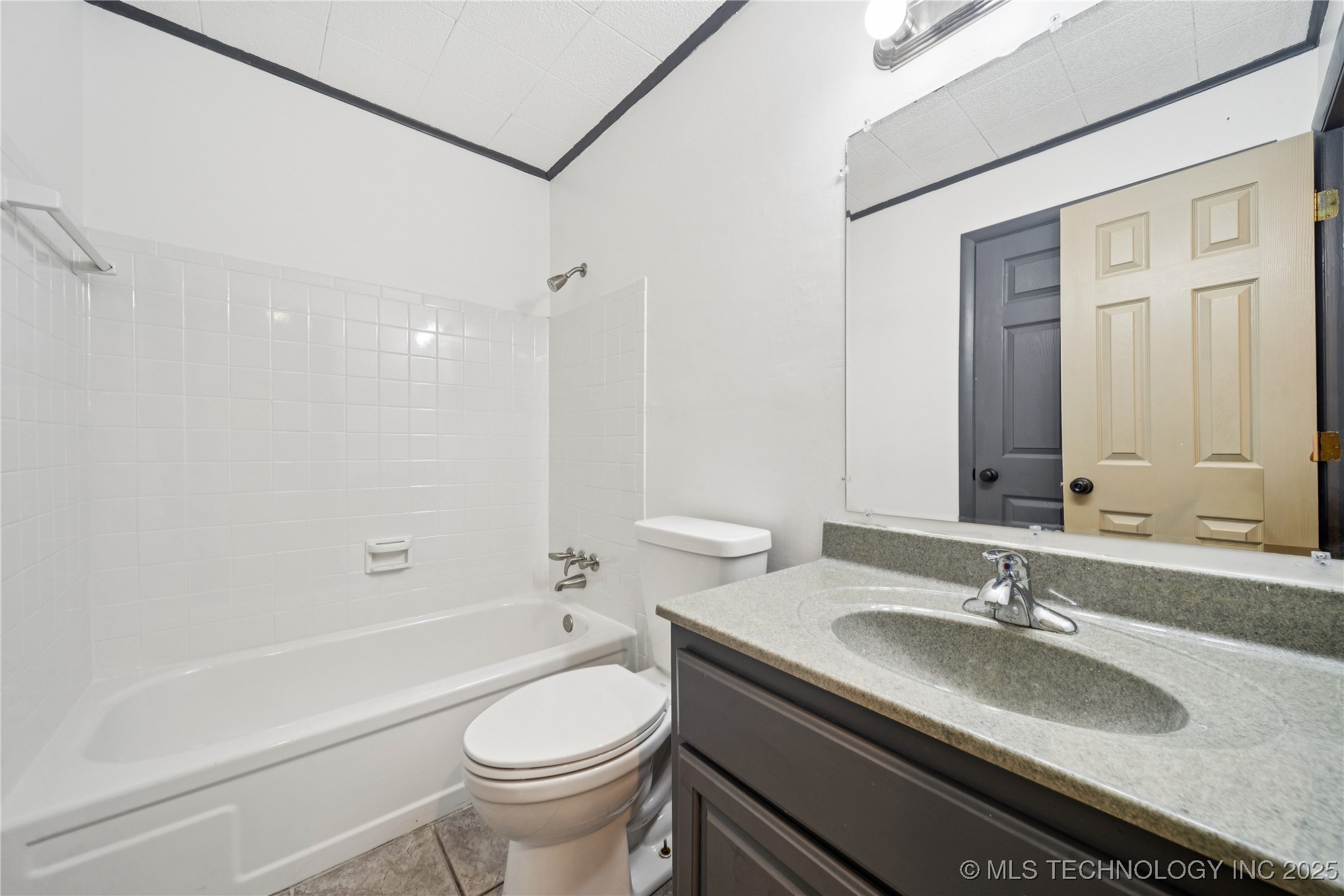 4804 S Victor Avenue 4804a Property Photo 19