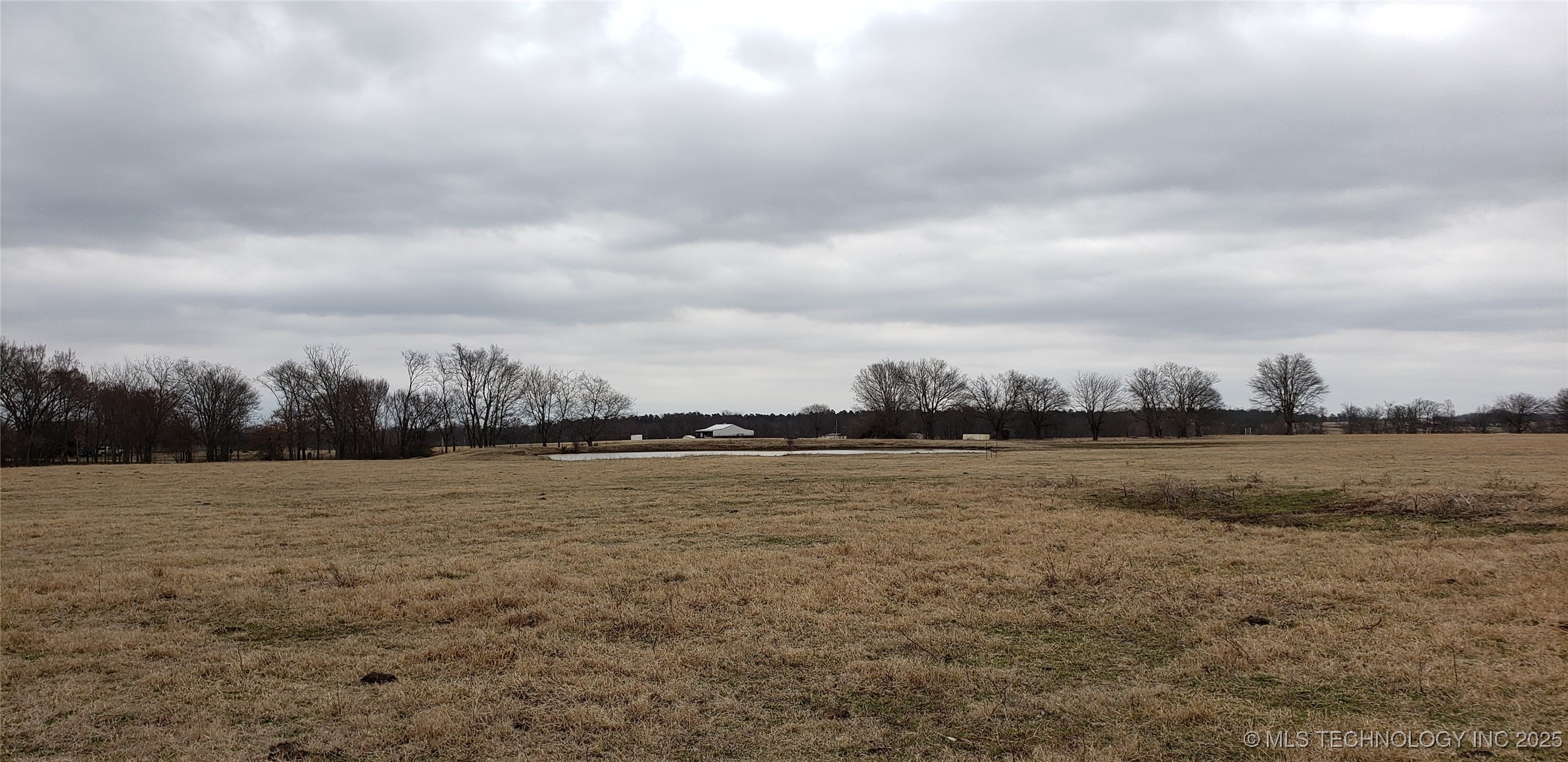 33128 E 61st Street S Property Photo 1