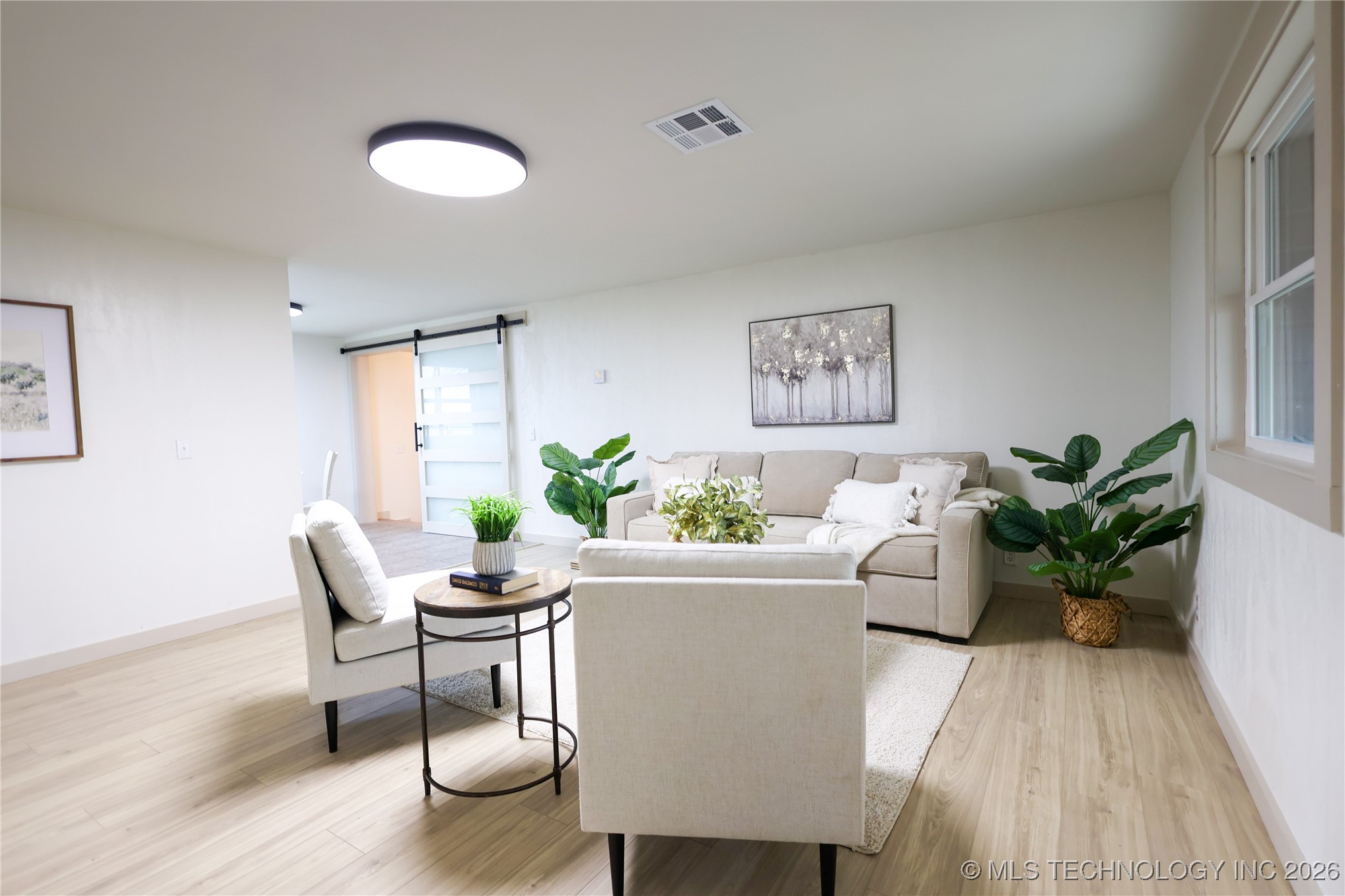 109 Evergreen Property Photo 2