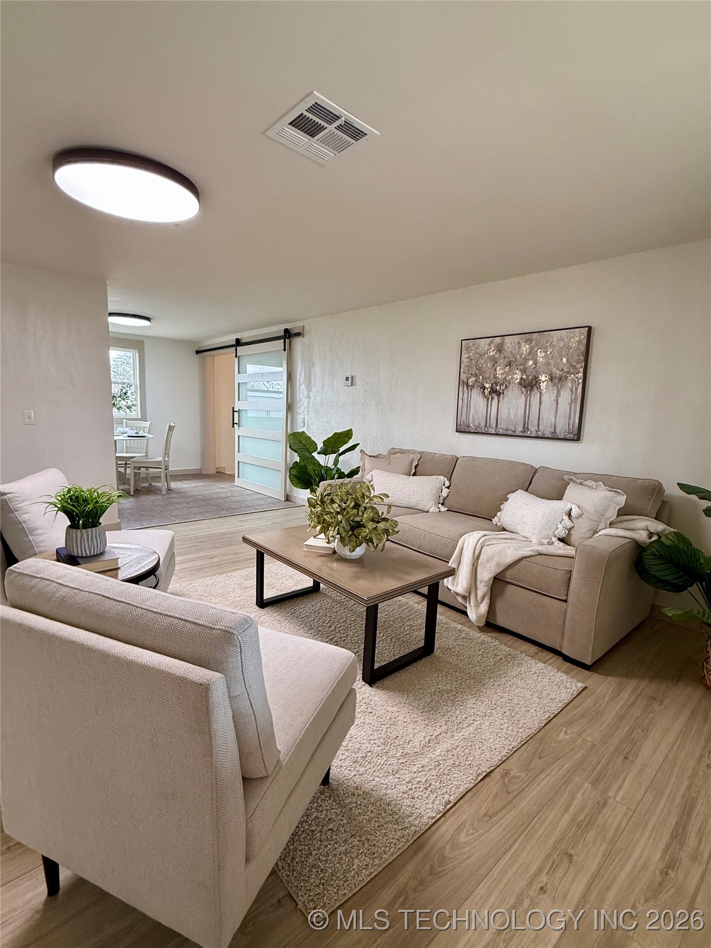 109 Evergreen Property Photo 3