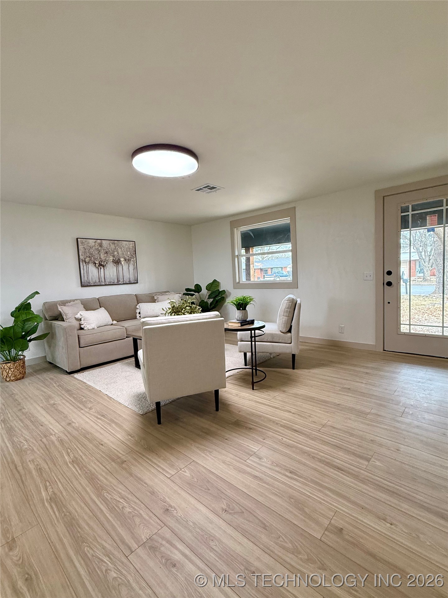 109 Evergreen Property Photo 5