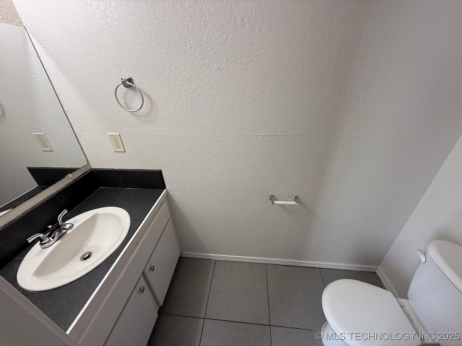 1429 E 62nd Street G Property Photo 18