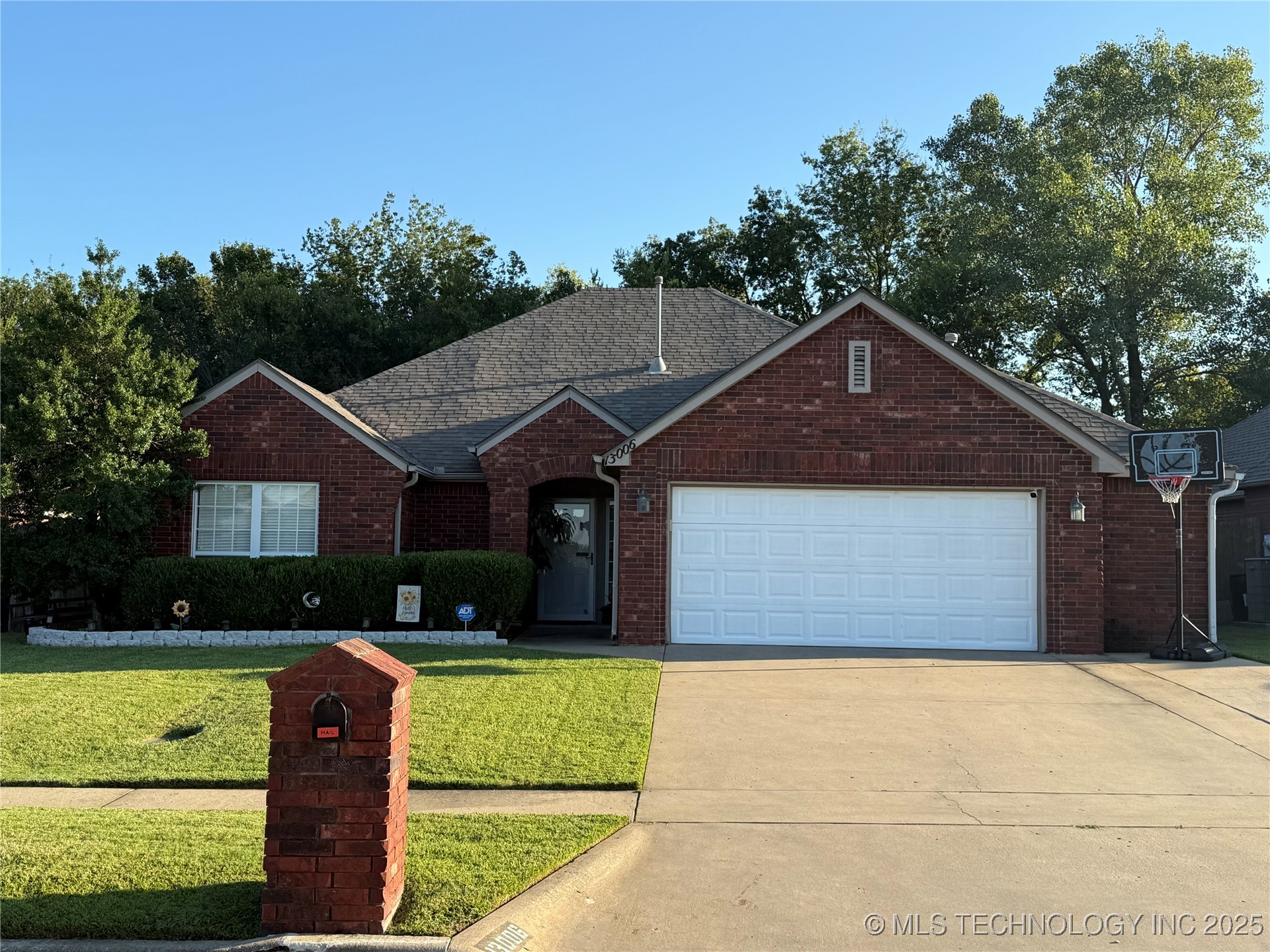 13006 E 112th Street North Property Photo 1