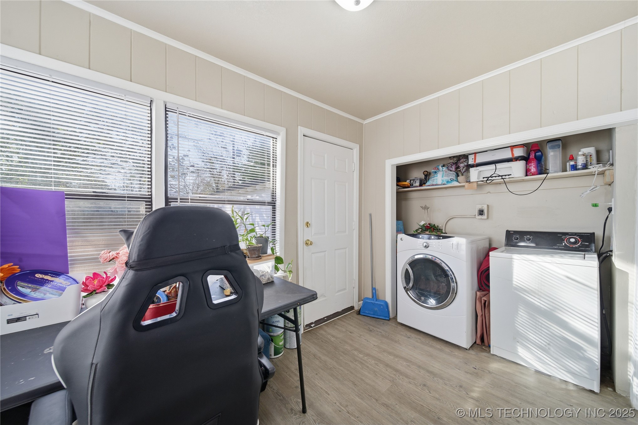 3212 E Haskell Street Property Photo 11