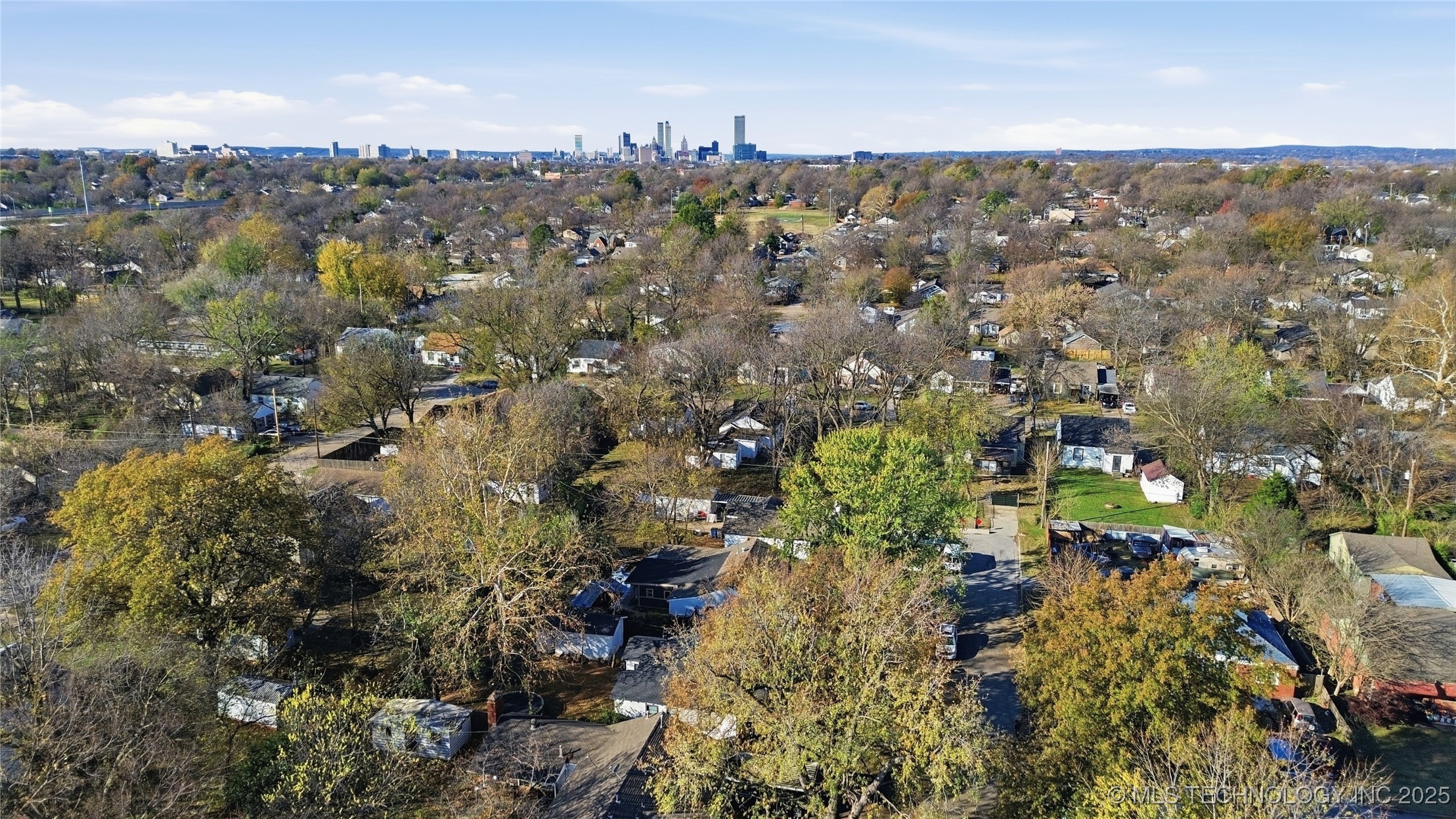 3212 E Haskell Street Property Photo 29