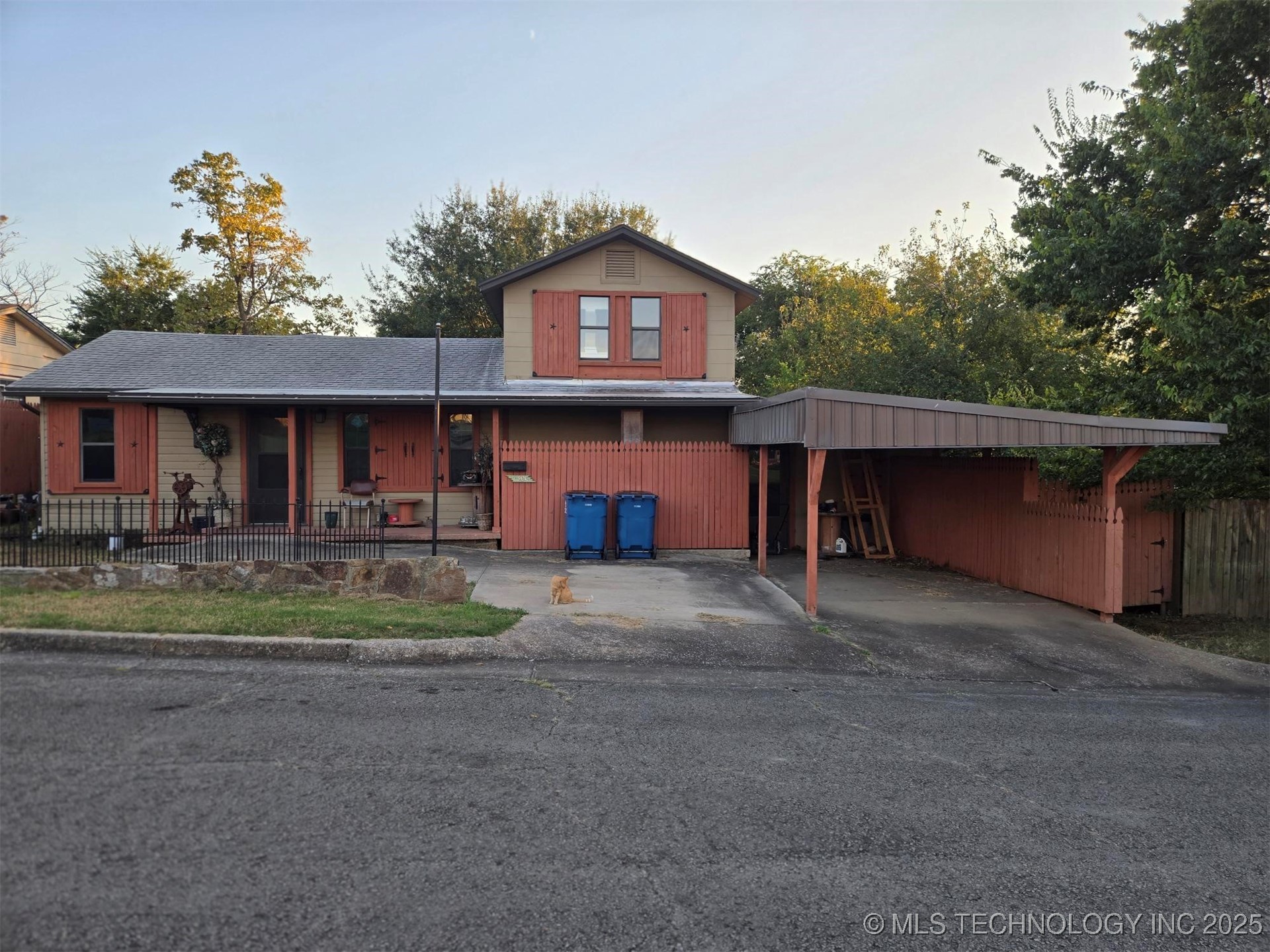 1304 E Delaware Avenue 1 Property Photo 1