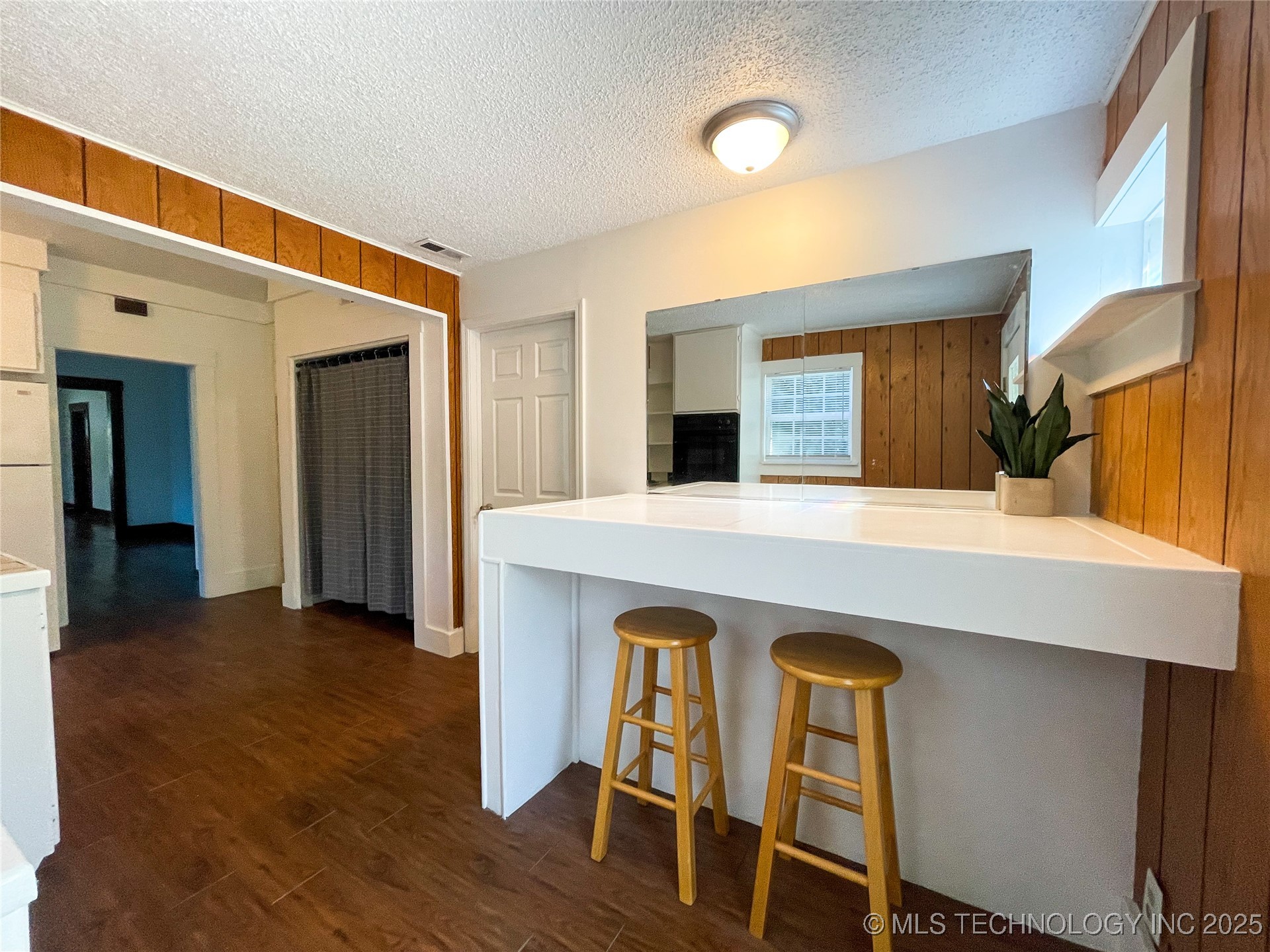 2425 Columbus Street Property Photo 13