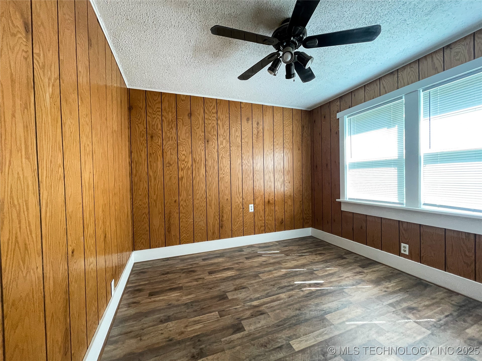 2425 Columbus Street Property Photo 15