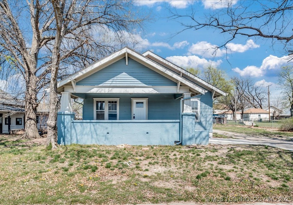 816 W Padon Avenue Property Photo 1