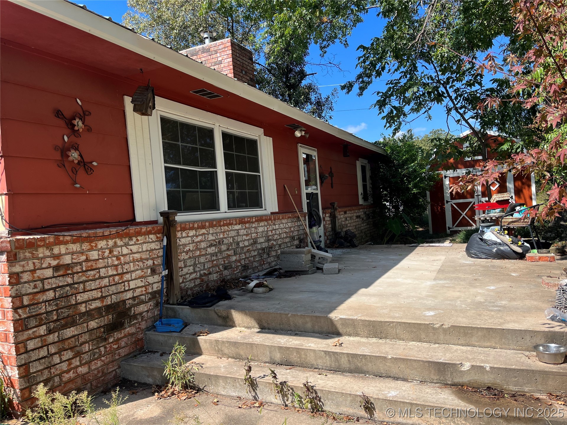 101 Juniper Drive Property Photo 2