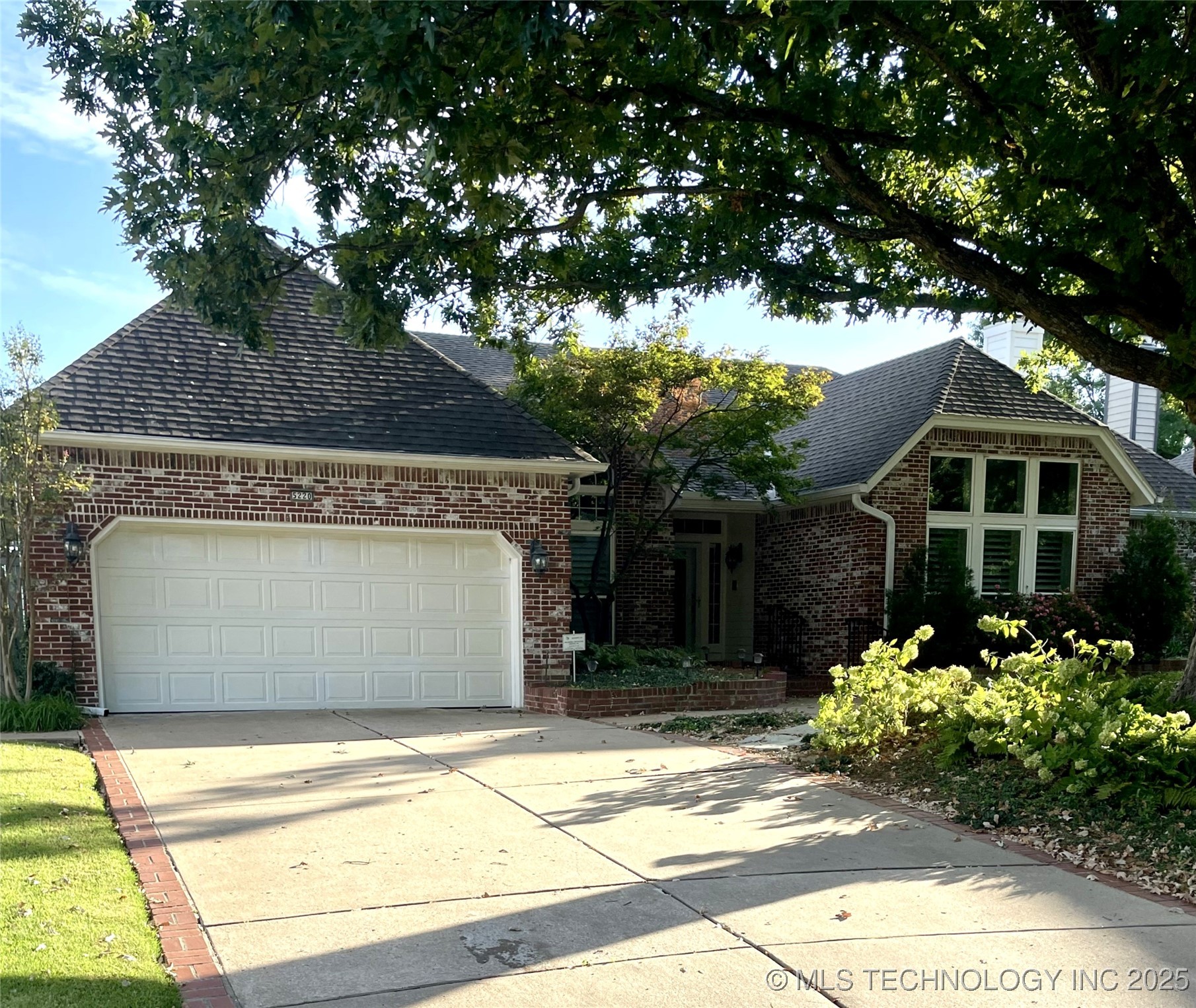 5220 E 88th Street Property Photo 1