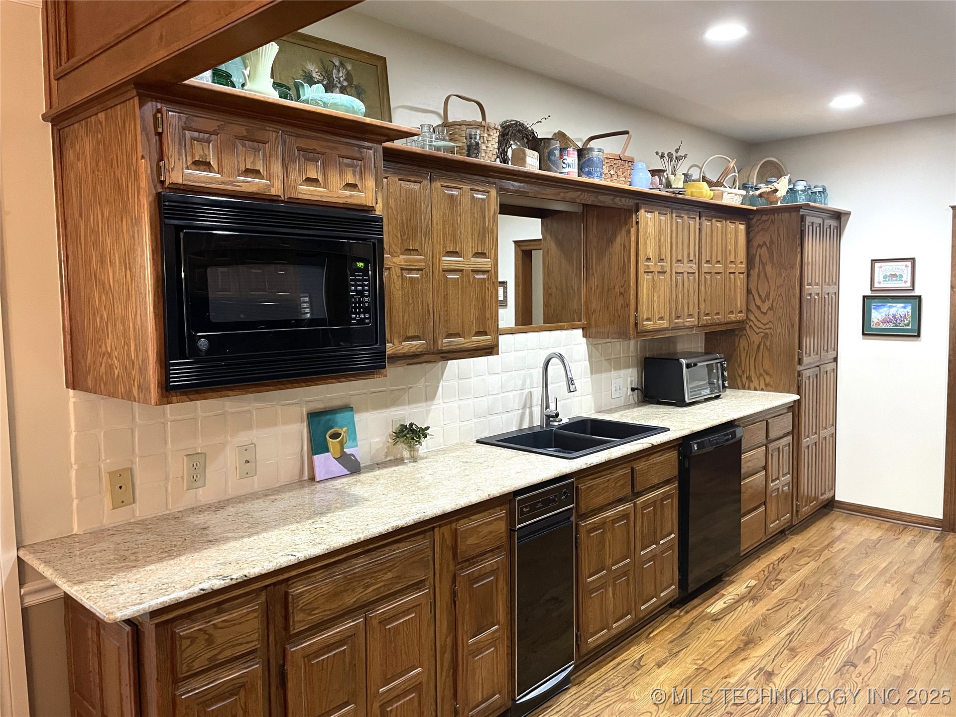 5220 E 88th Street Property Photo 13