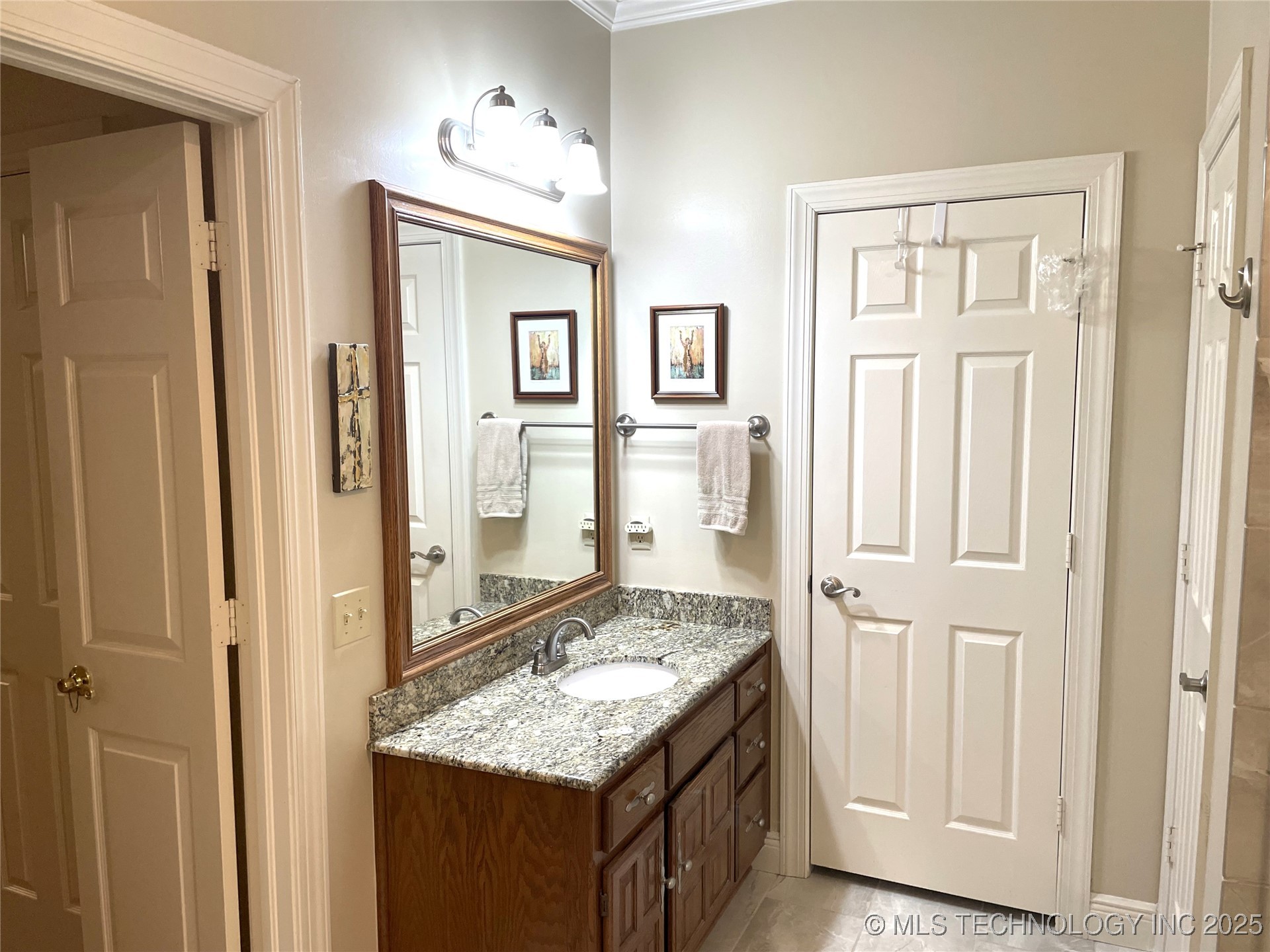 5220 E 88th Street Property Photo 25