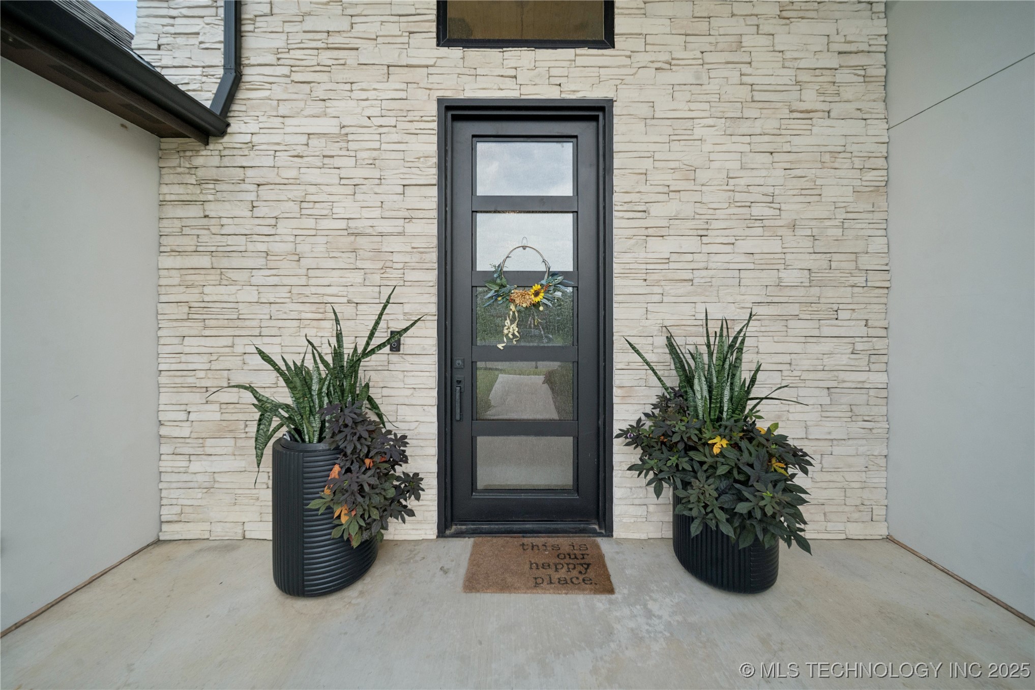 9248 E 80th Place Property Photo 3