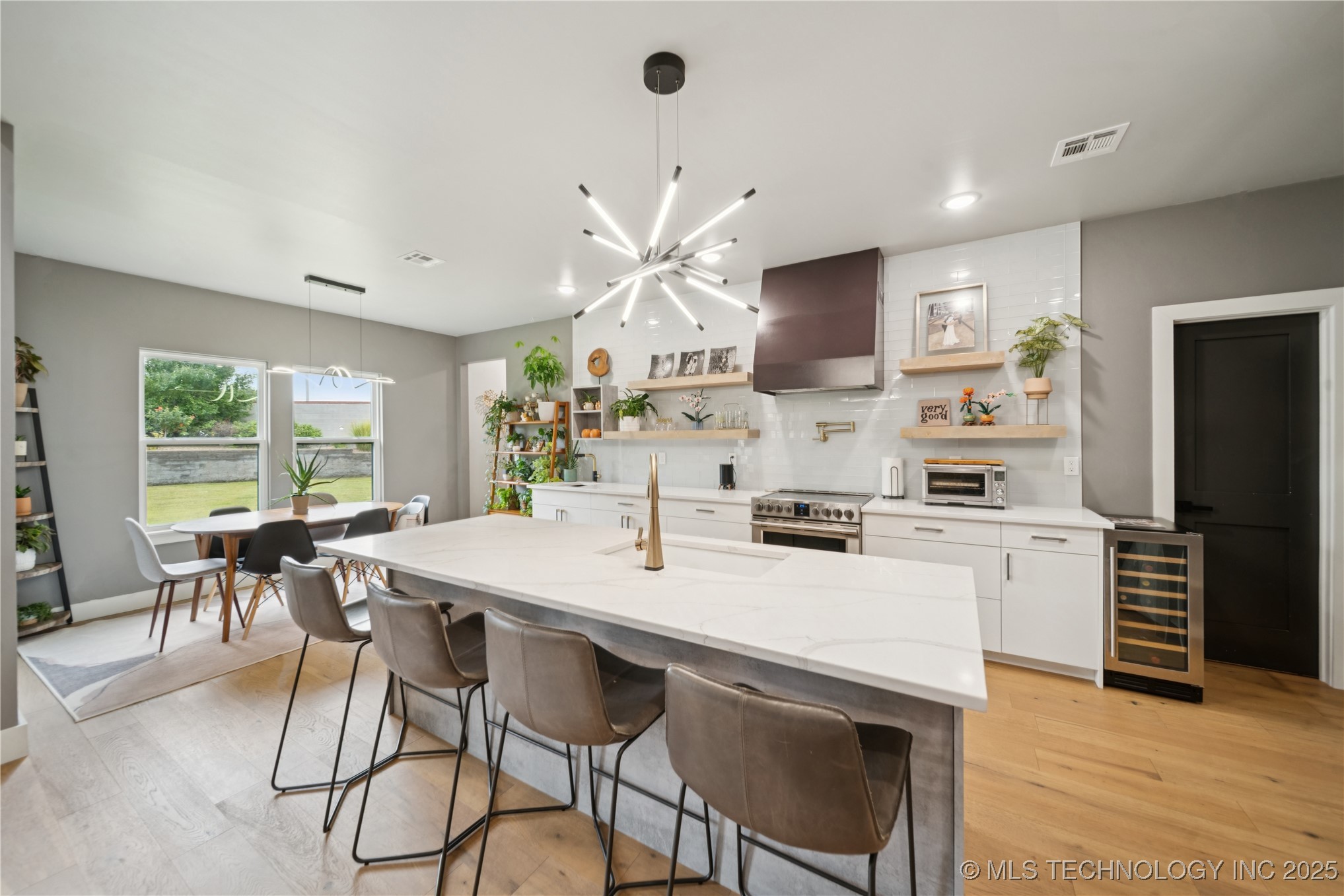 9248 E 80th Place Property Photo 6