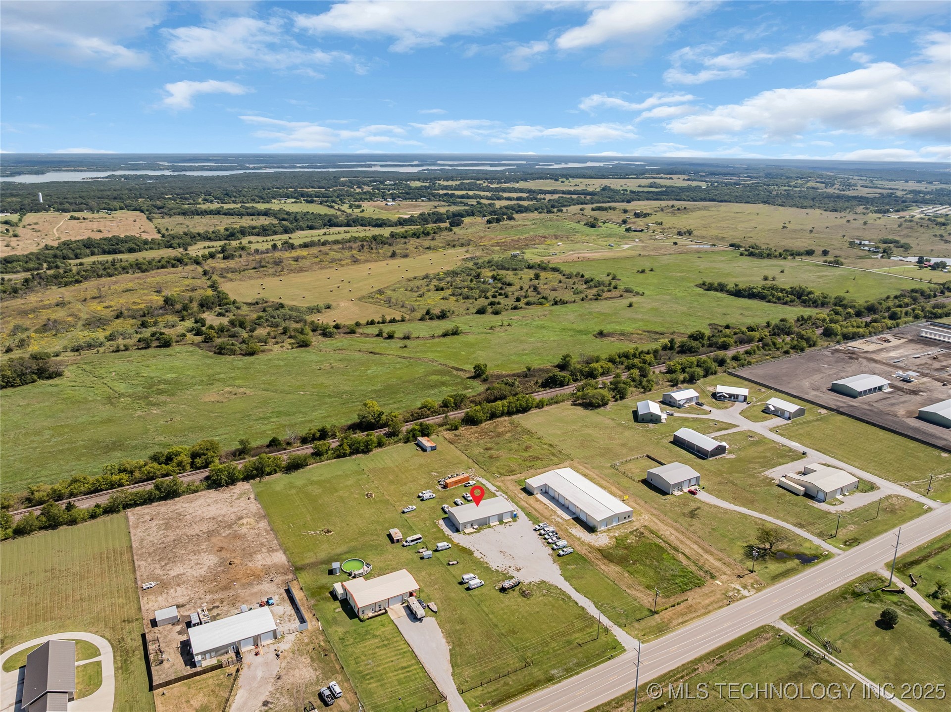 1496 Us Hwy 77 Property Photo 3