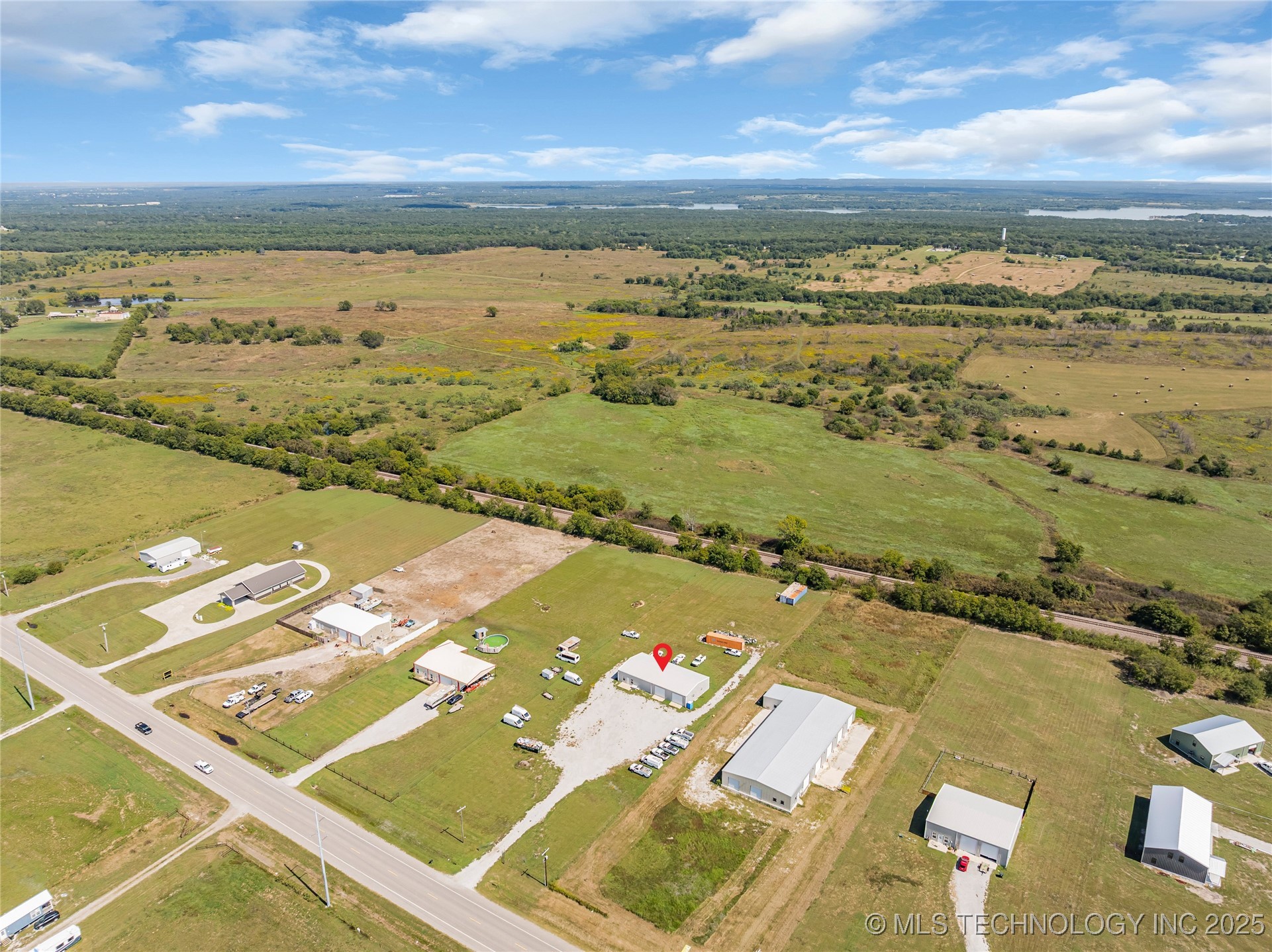 1496 Us Hwy 77 Property Photo 5