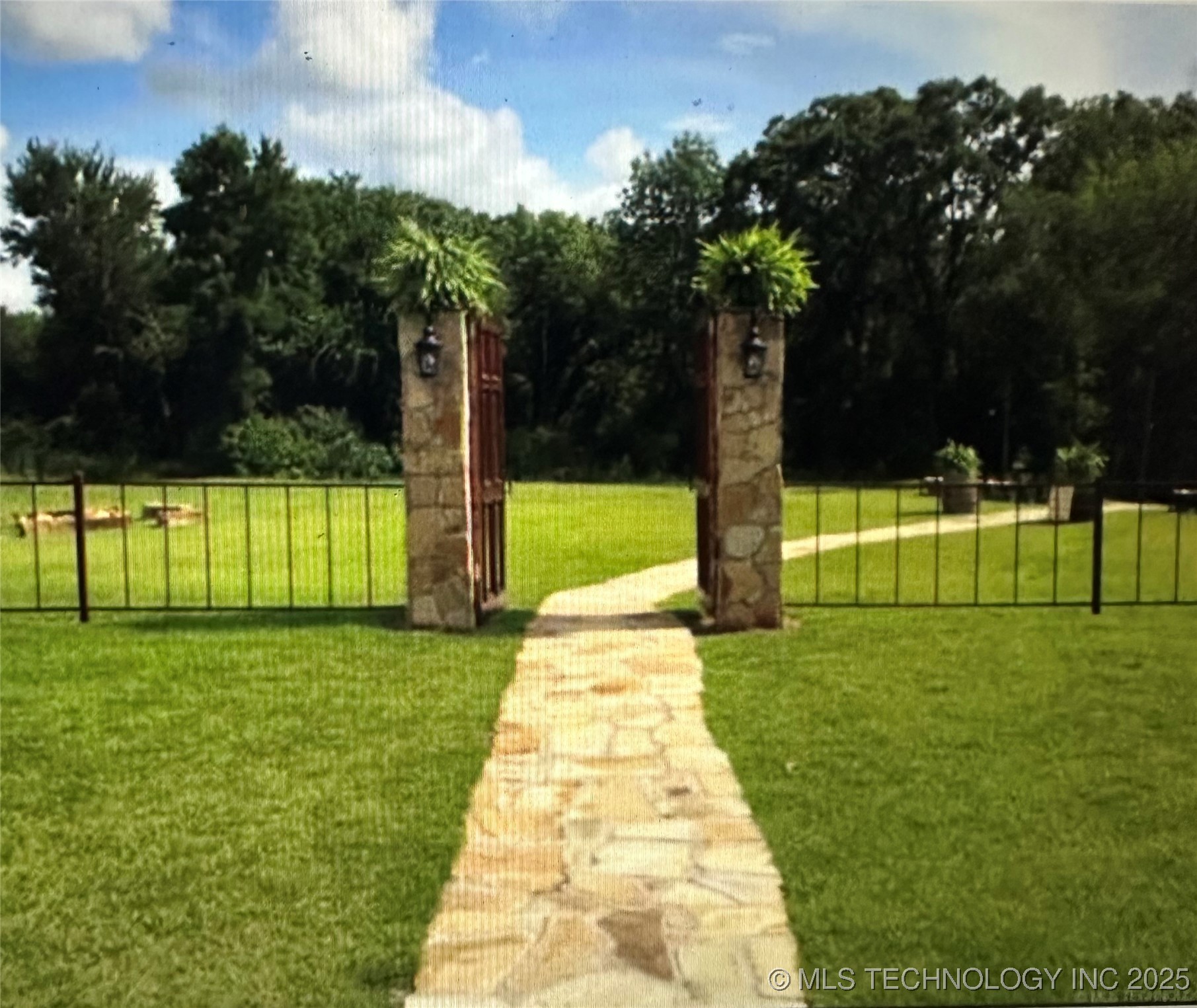 22565 Us Hwy 70 Highway Property Photo 7