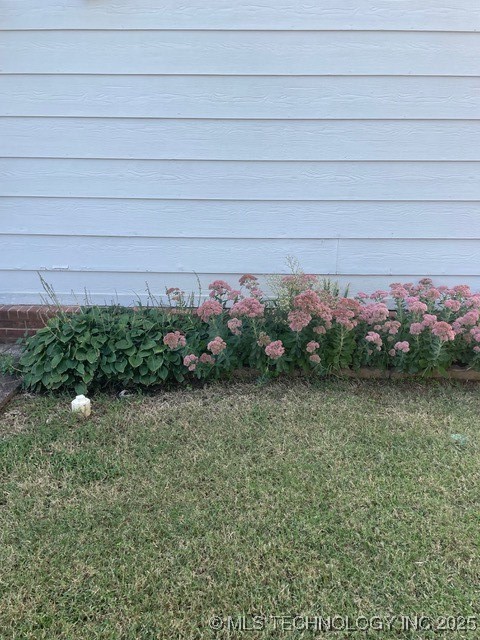 9203 E 87th Place Property Photo 22