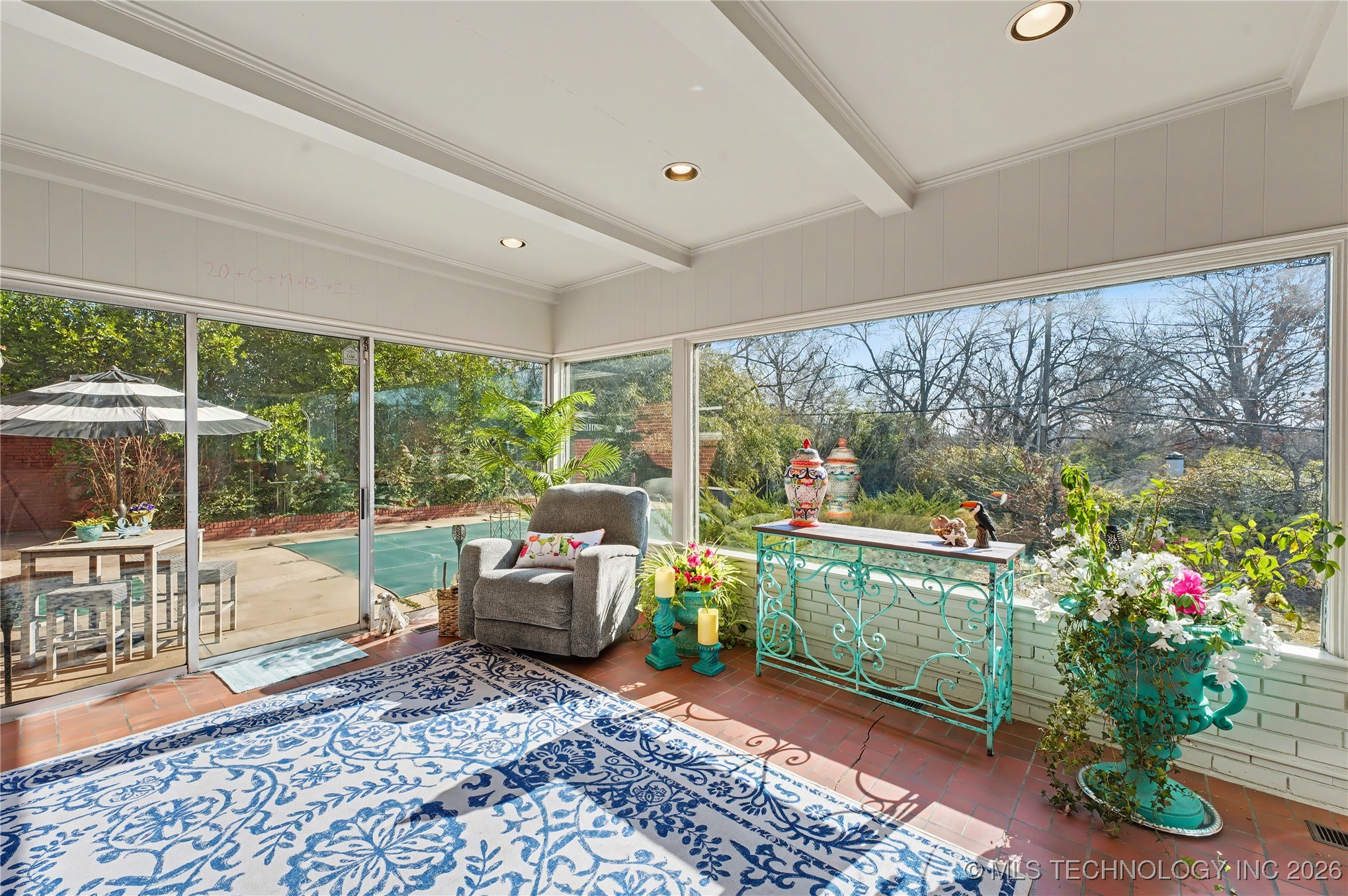 4156 E 43rd Street Property Photo 10