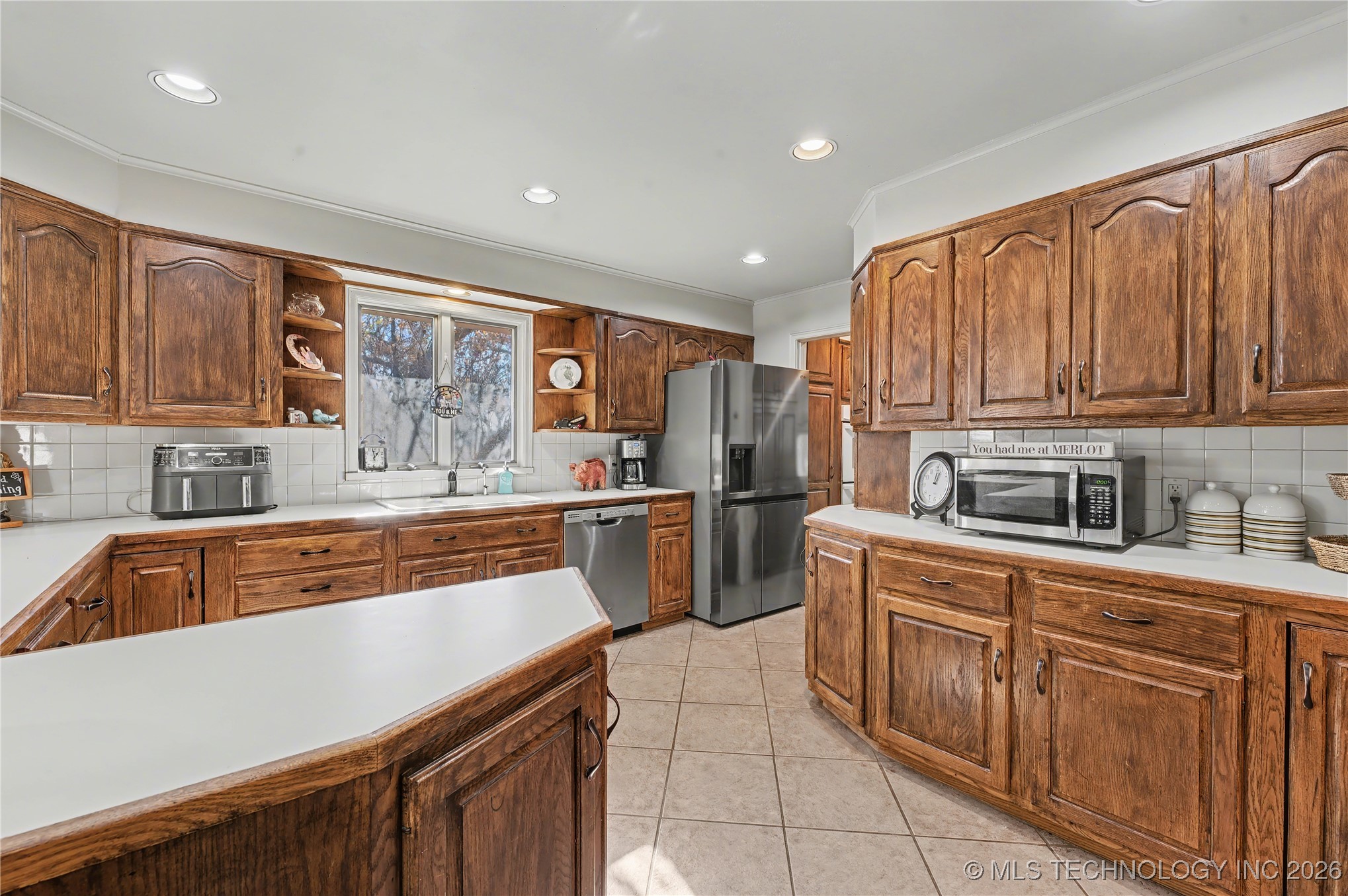 4156 E 43rd Street Property Photo 16