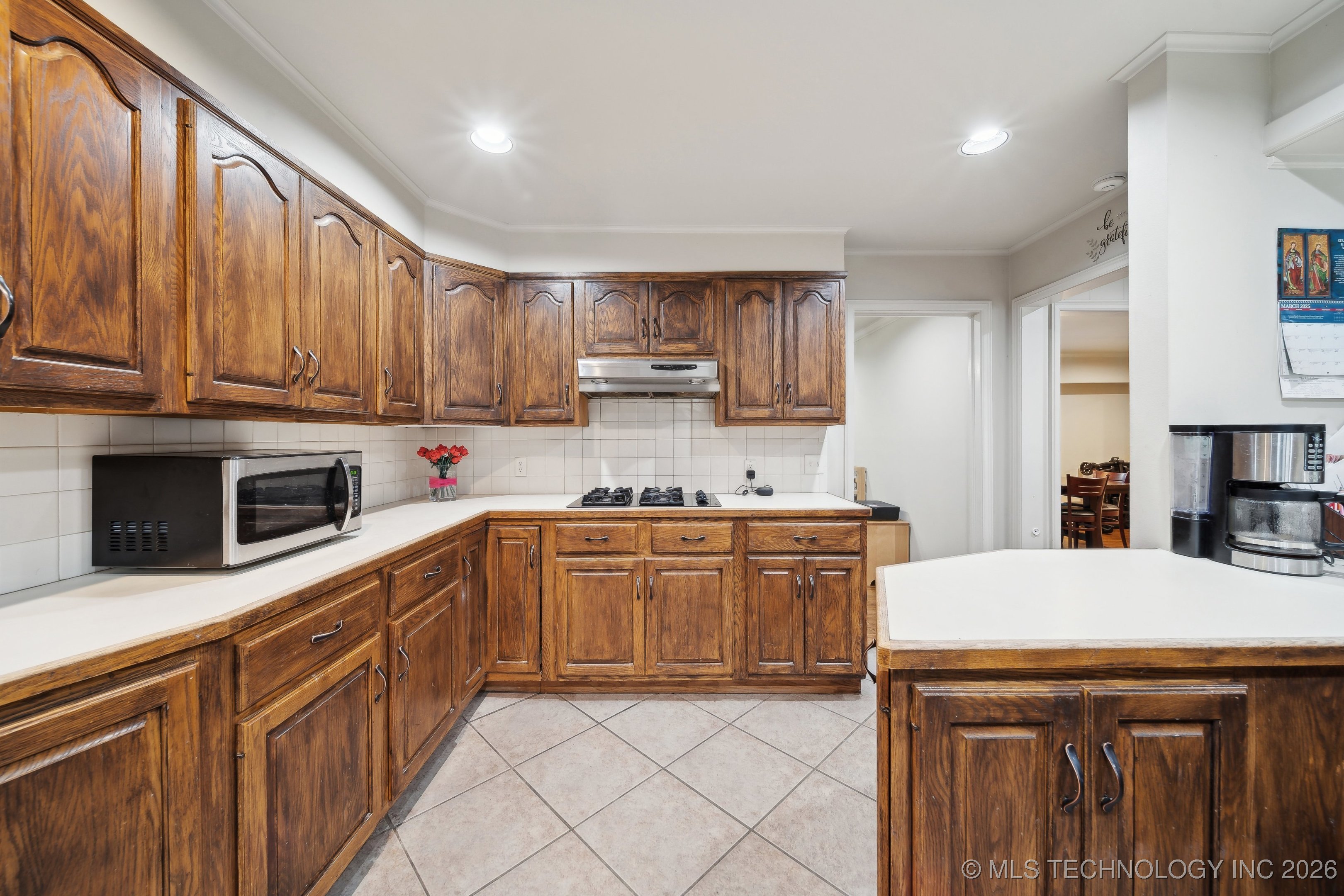 4156 E 43rd Street Property Photo 21