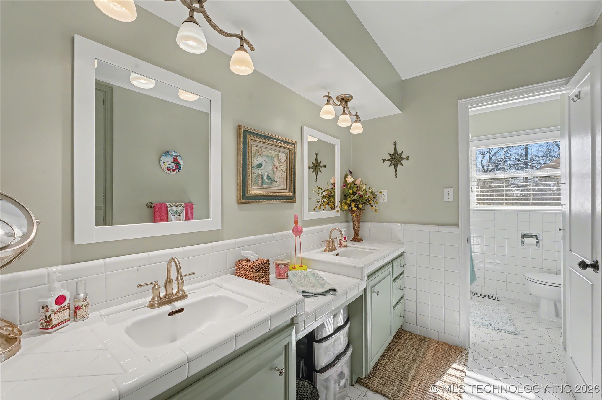 4156 E 43rd Street Property Photo 30