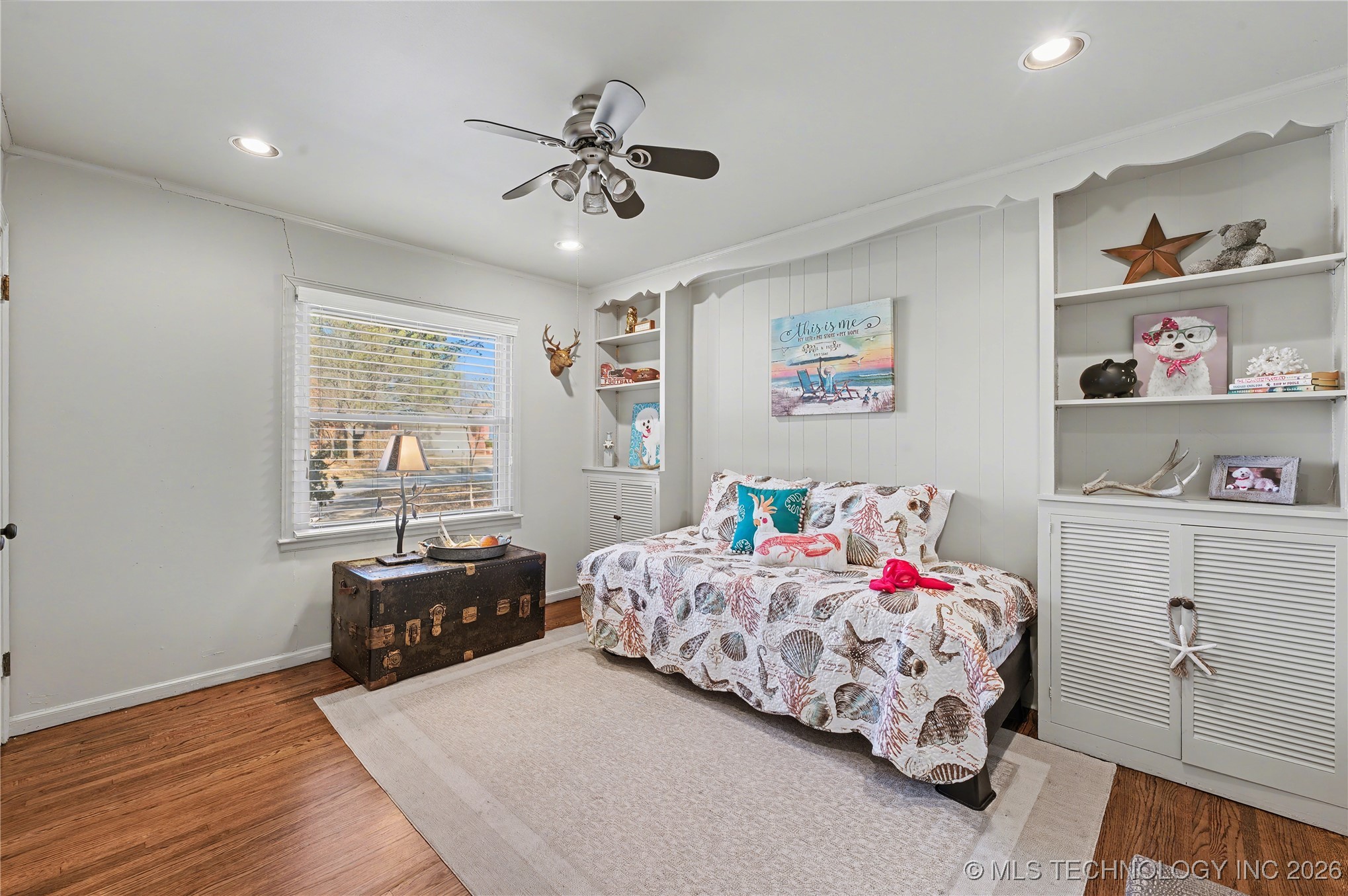 4156 E 43rd Street Property Photo 32